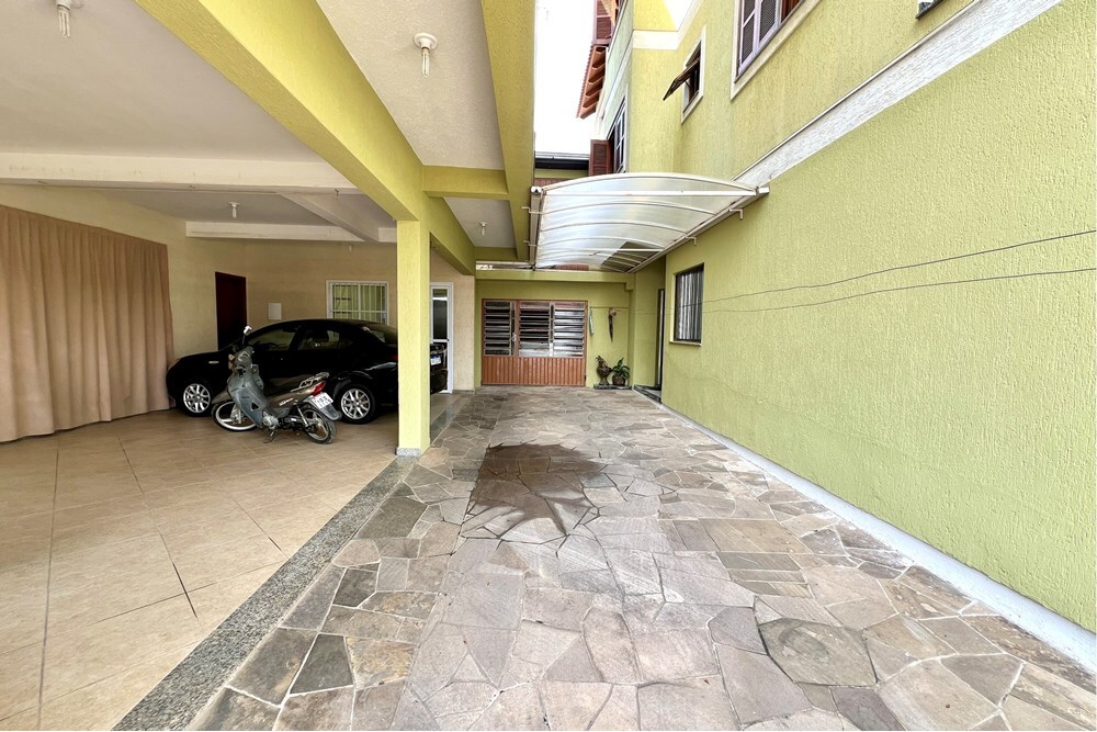 Comercial de 652m² no bairro Mathias Velho, em Canoas | Eu Corretor