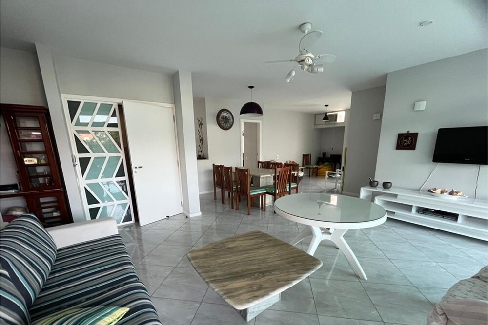 JEGG 582 Apto 601081064-37 - REMAX Lepex Exclusividades