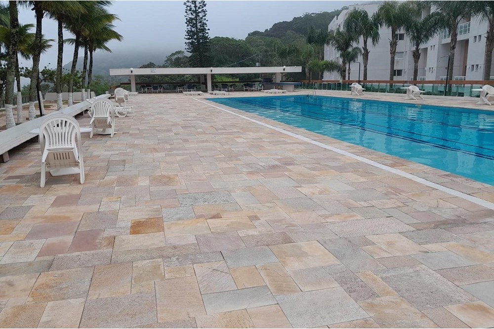 JEGG 582 Apto 601081064-37 - REMAX Lepex Exclusividades