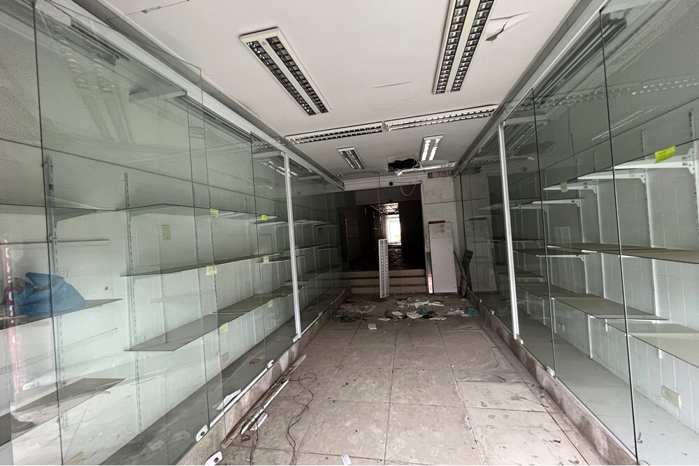 CLDV 1022 Loja 601401007-45 - REMAX Paradisus Exclusividades