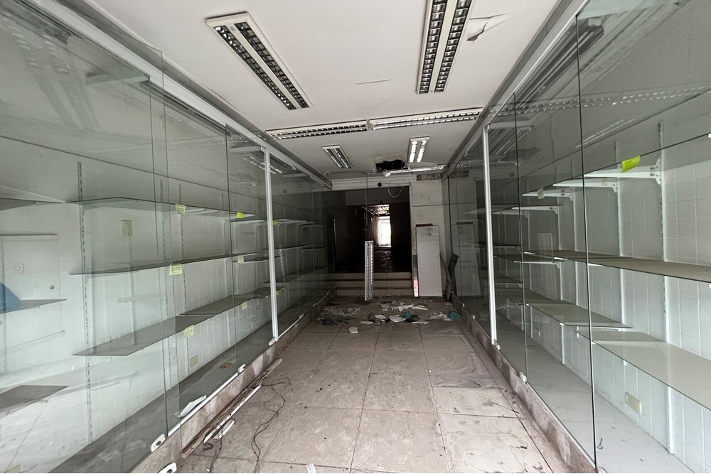 CLDV 1022 Loja 601401007-45 - REMAX Paradisus Exclusividades