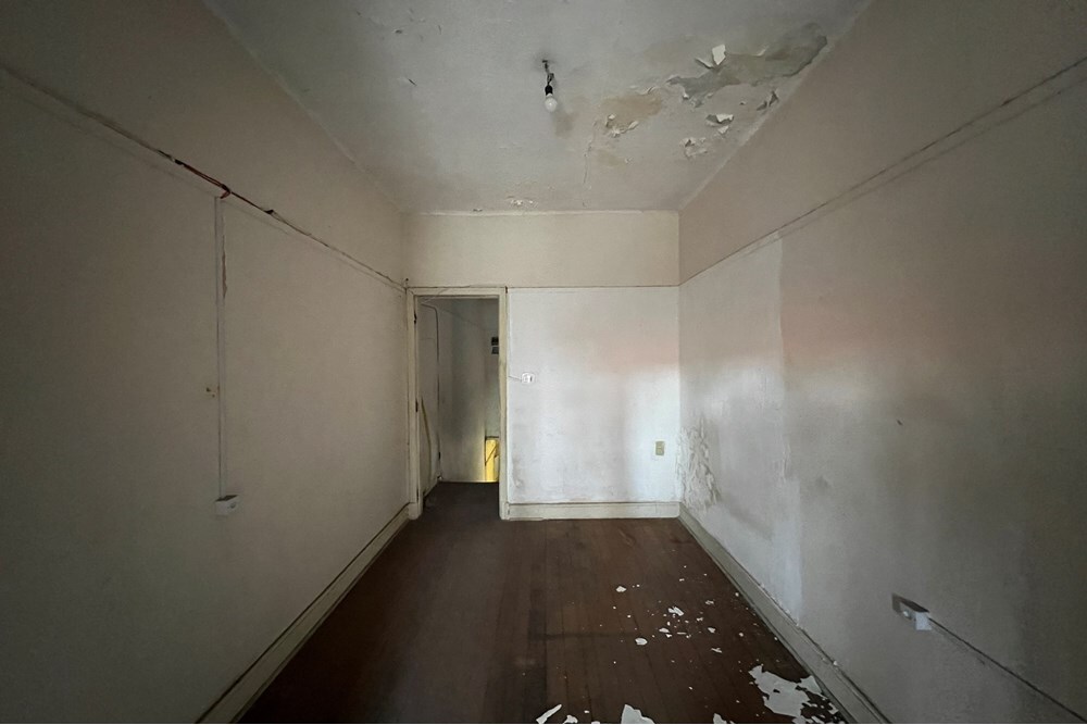 CLDV 1022 Loja 601401007-45 - REMAX Paradisus Exclusividades