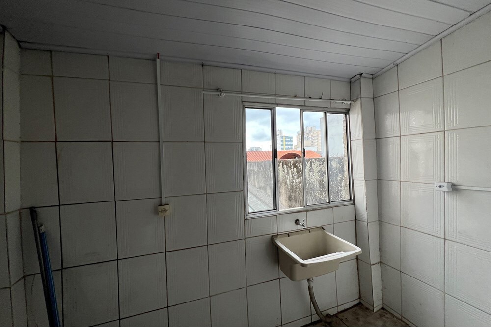 CLDV 1022 Loja 601401007-45 - REMAX Paradisus Exclusividades