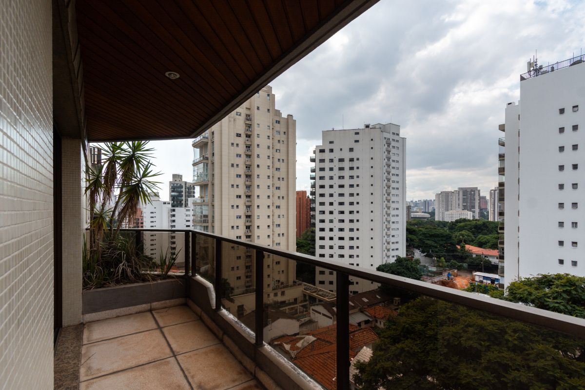 Residencial Multifamiliar de 3 quartos, 389m² no bairro Moema, em São Paulo | Eu Corretor