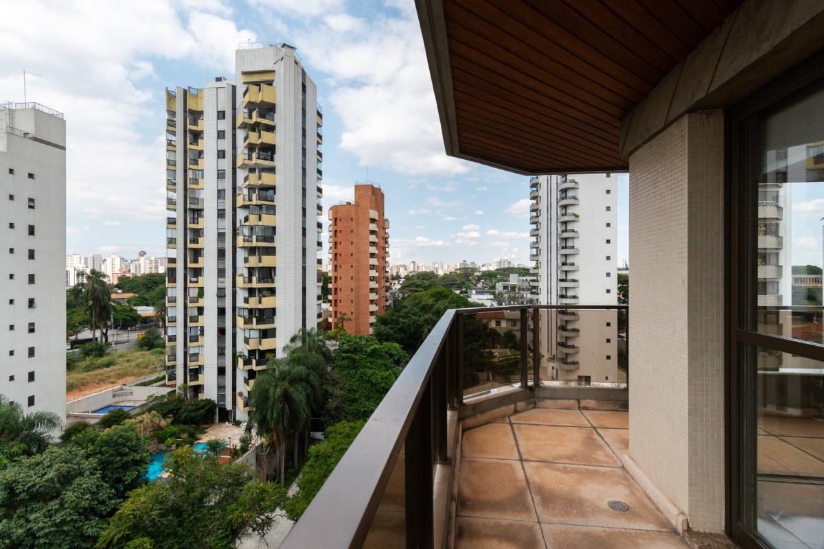 Residencial Multifamiliar de 3 quartos, 389m² no bairro Moema, em São Paulo | Eu Corretor