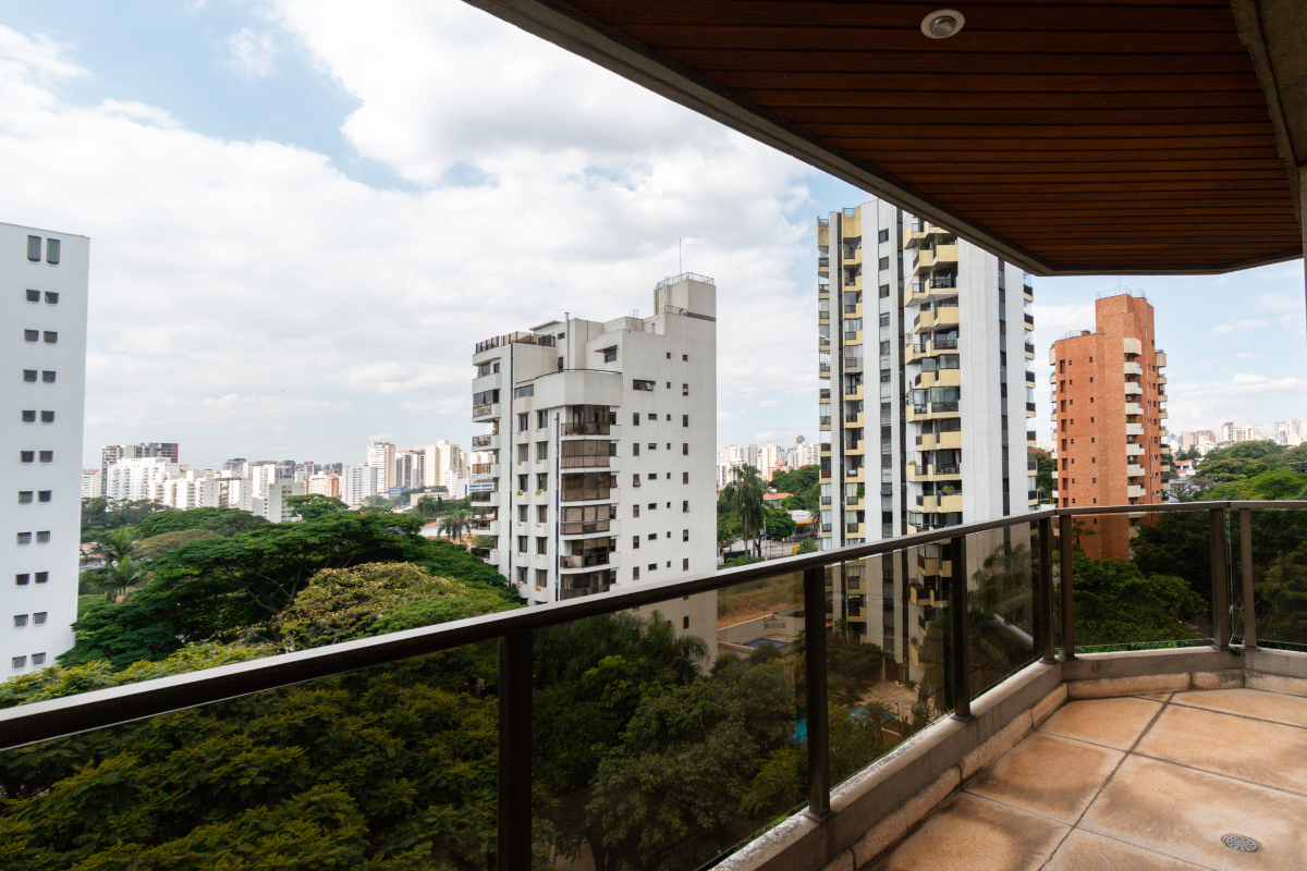 Residencial Multifamiliar de 3 quartos, 389m² no bairro Moema, em São Paulo | Eu Corretor