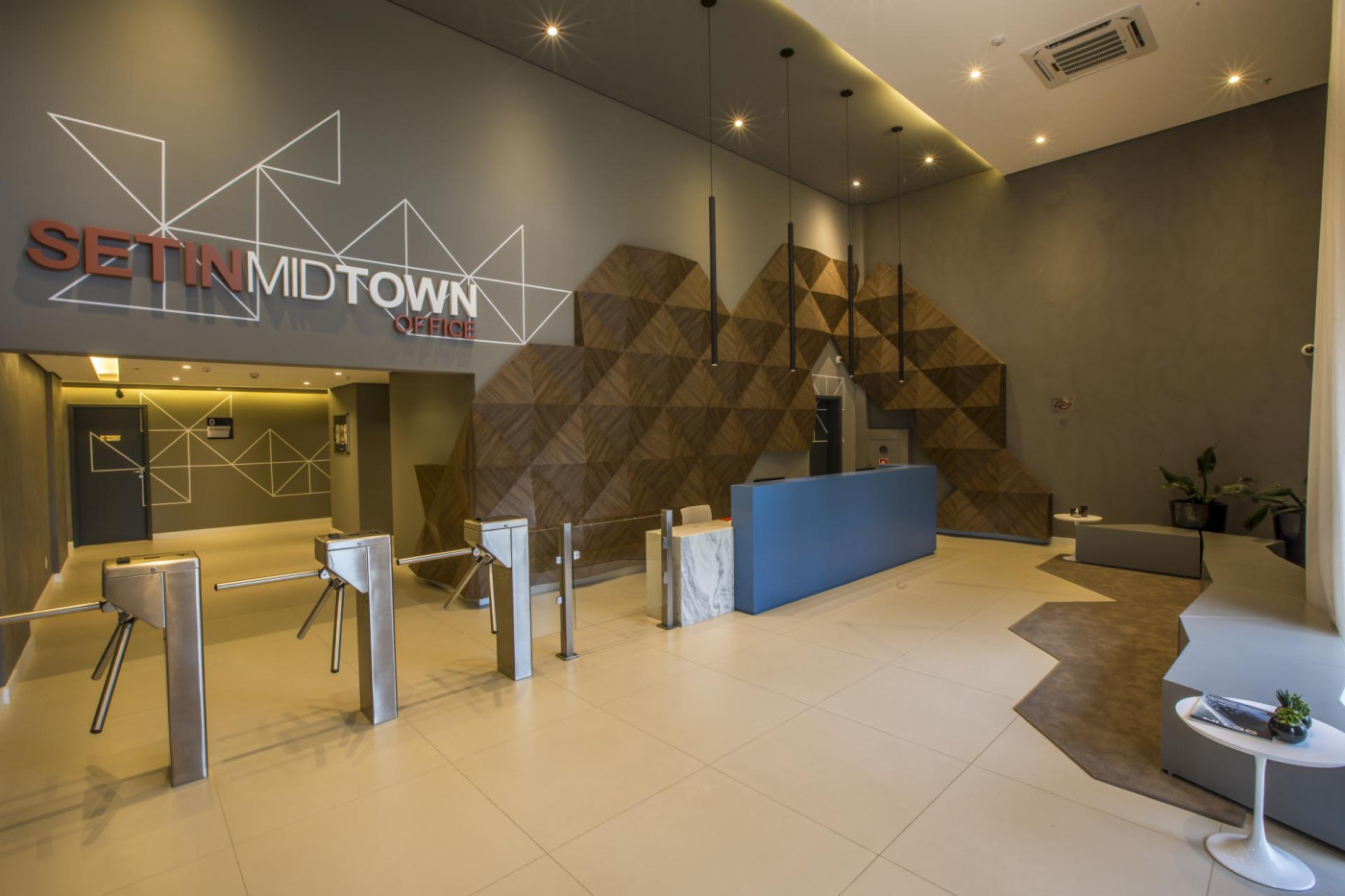 Midtown Aquidaban Office - Setin SP Interior Midtown Aquidaban Office - Setin SP Interior