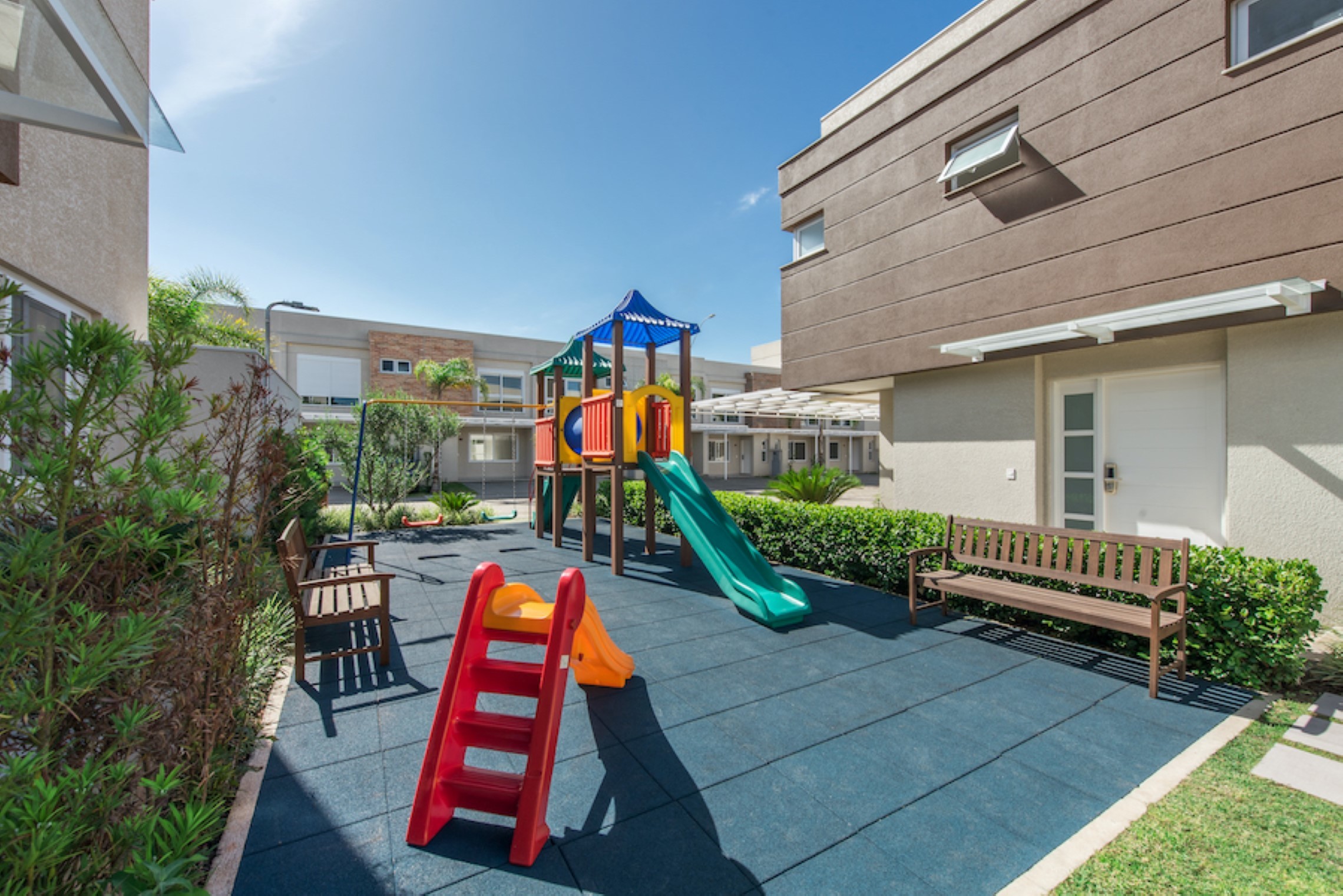 Residencial Multifamiliar de 3 quartos, 188m² no bairro Vila Nova, em Porto Alegre | Eu Corretor