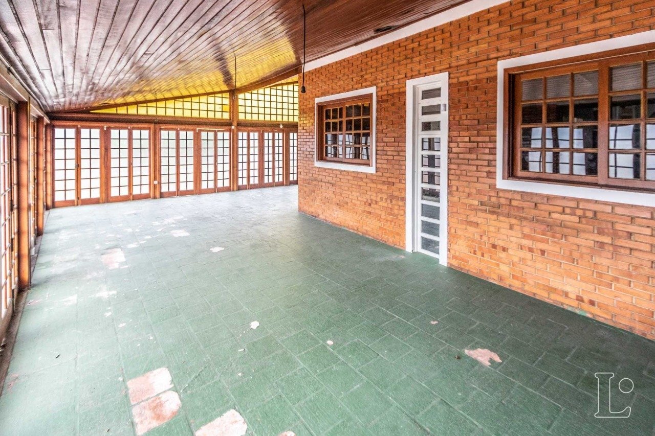 Comercial de 350m² no bairro Tristeza, em Porto Alegre | Eu Corretor