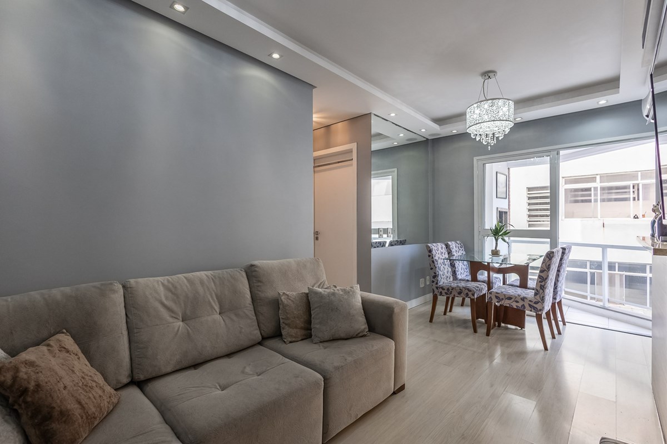 PDLB 107 Apto 612521090-26 — Apartamento 2 dorm