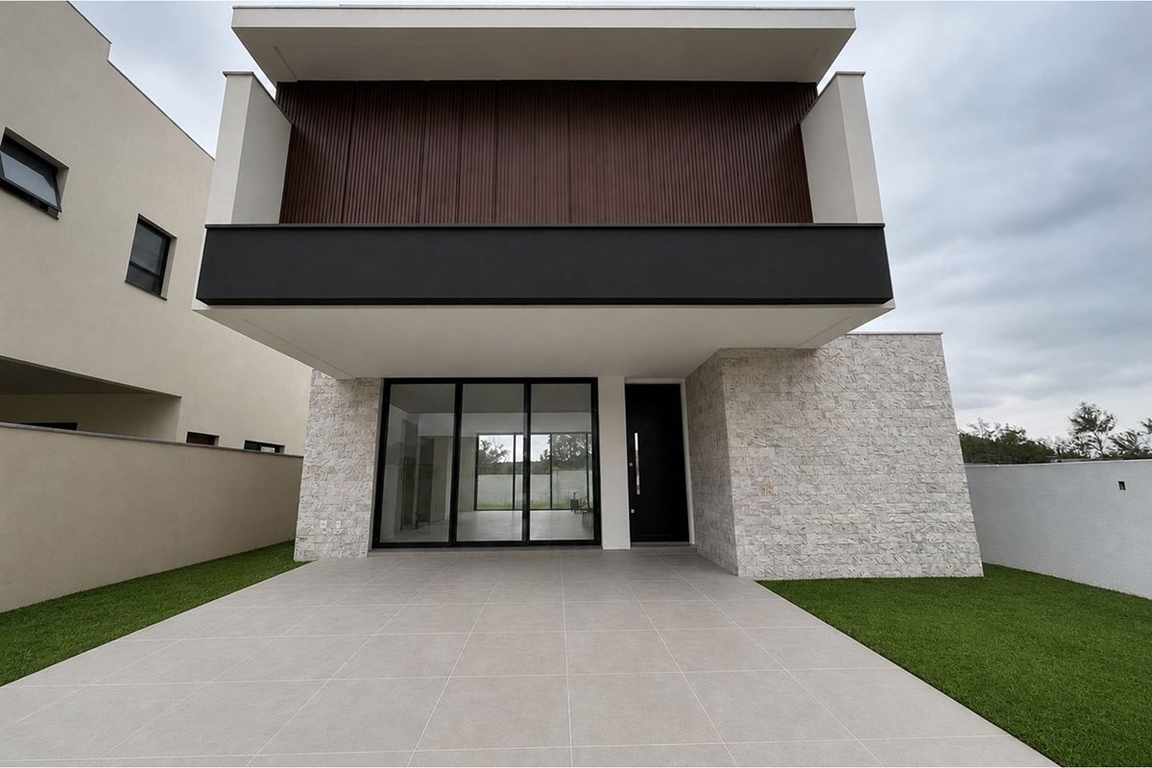 SFADSA 1850 Casa 610241012-248 - REMAX 520 Exclusividades