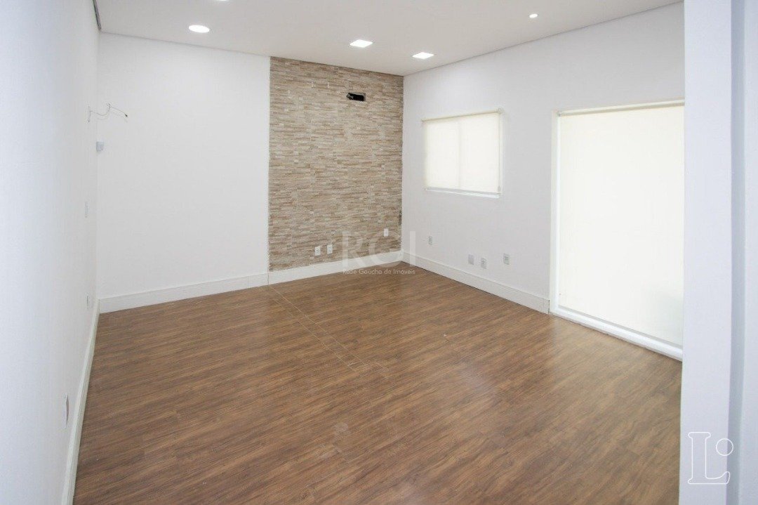 Comercial de 157m² no bairro Menino Deus, em Porto Alegre | Eu Corretor