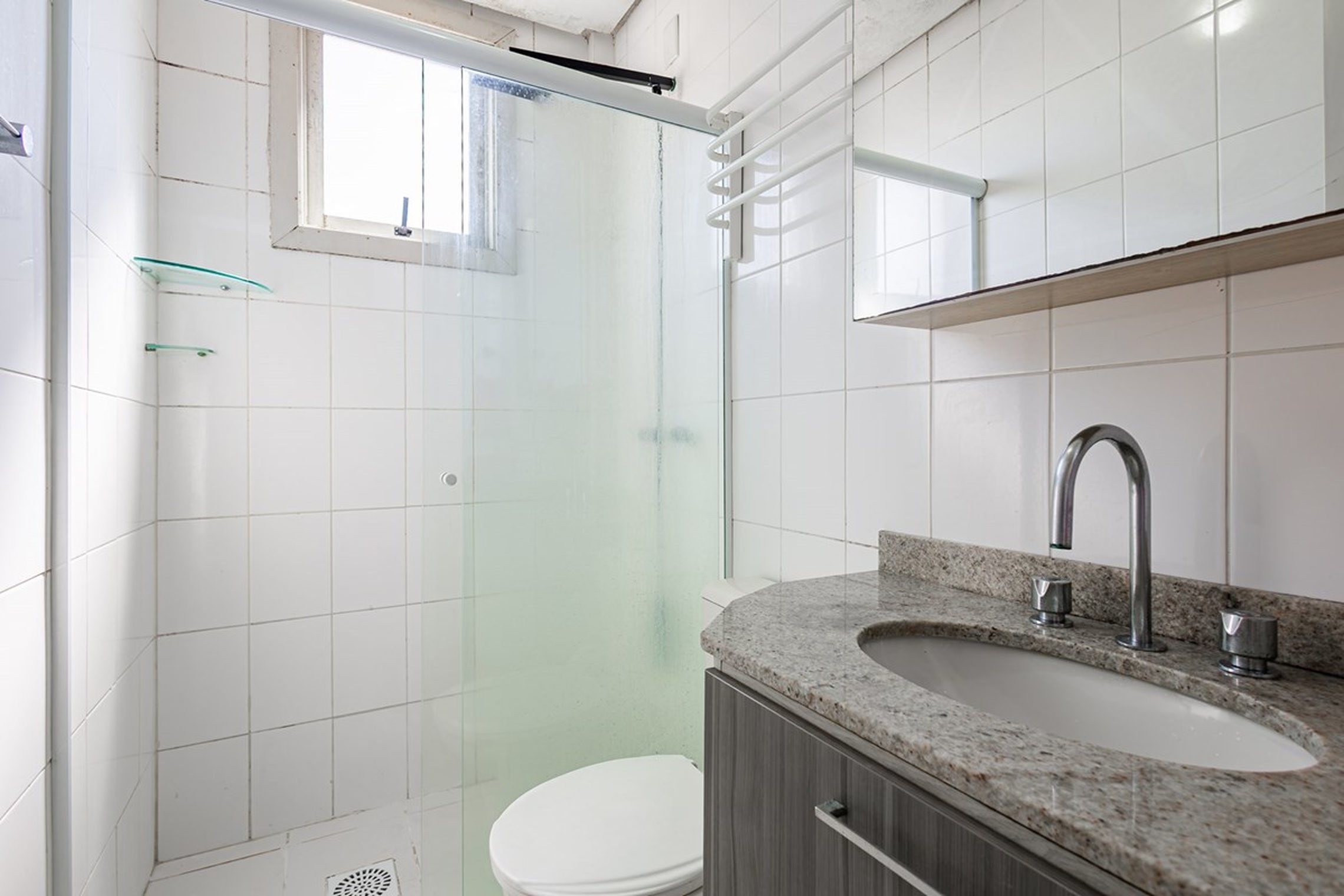 Apartamento no PDAP 157 Apto 612521003-299, 2 quartos, à venda, 73 m², Passo da Areia - Porto Alegre — foto 2