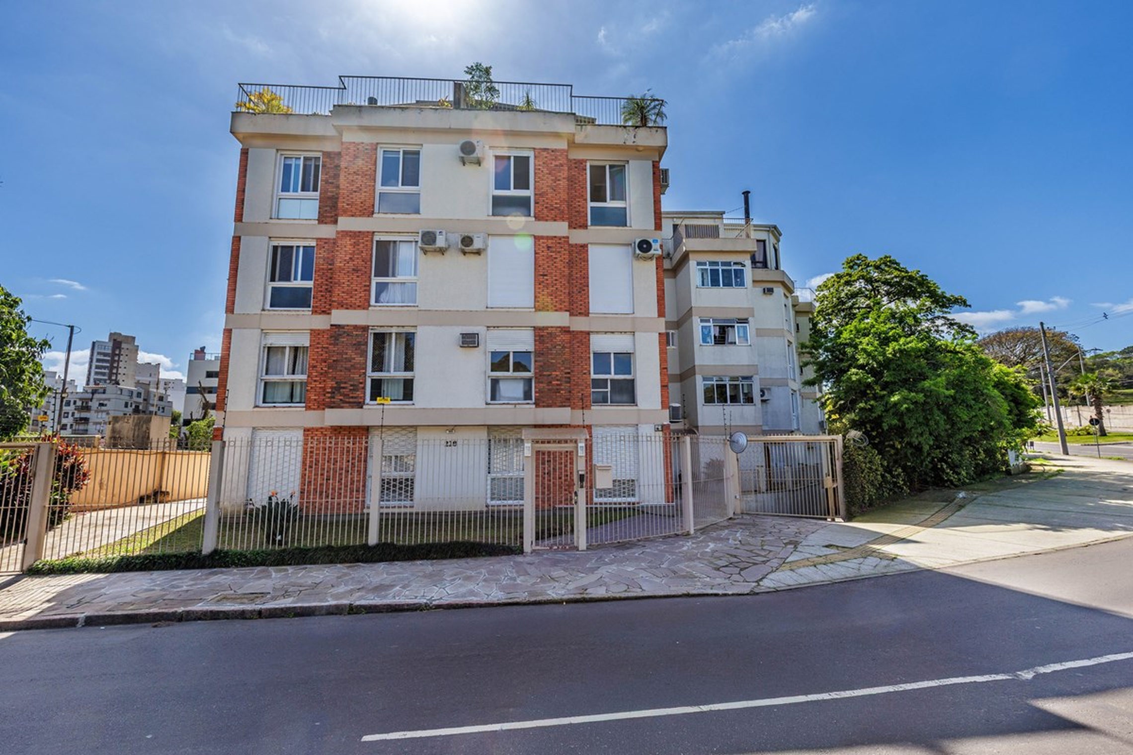 Apartamento no PDCL 220 Apto 610371014-164, 3 quartos, à venda, 70 m², Passo da Areia - Porto Alegre — foto 3