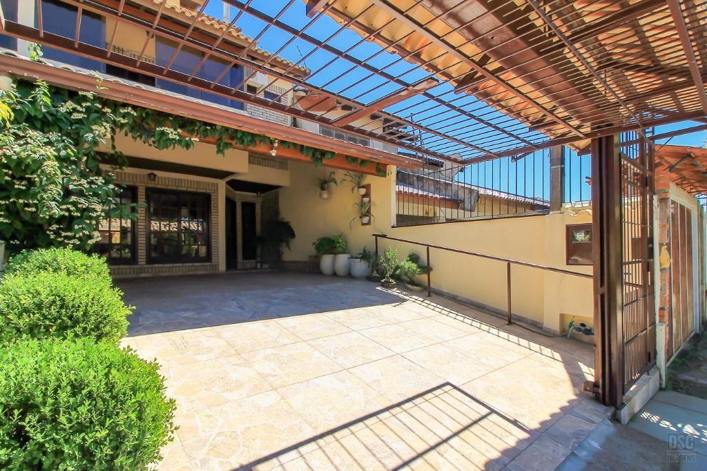Residencial Multifamiliar de 3 quartos, 198m² no bairro Cavalhada, em Porto Alegre | Eu Corretor