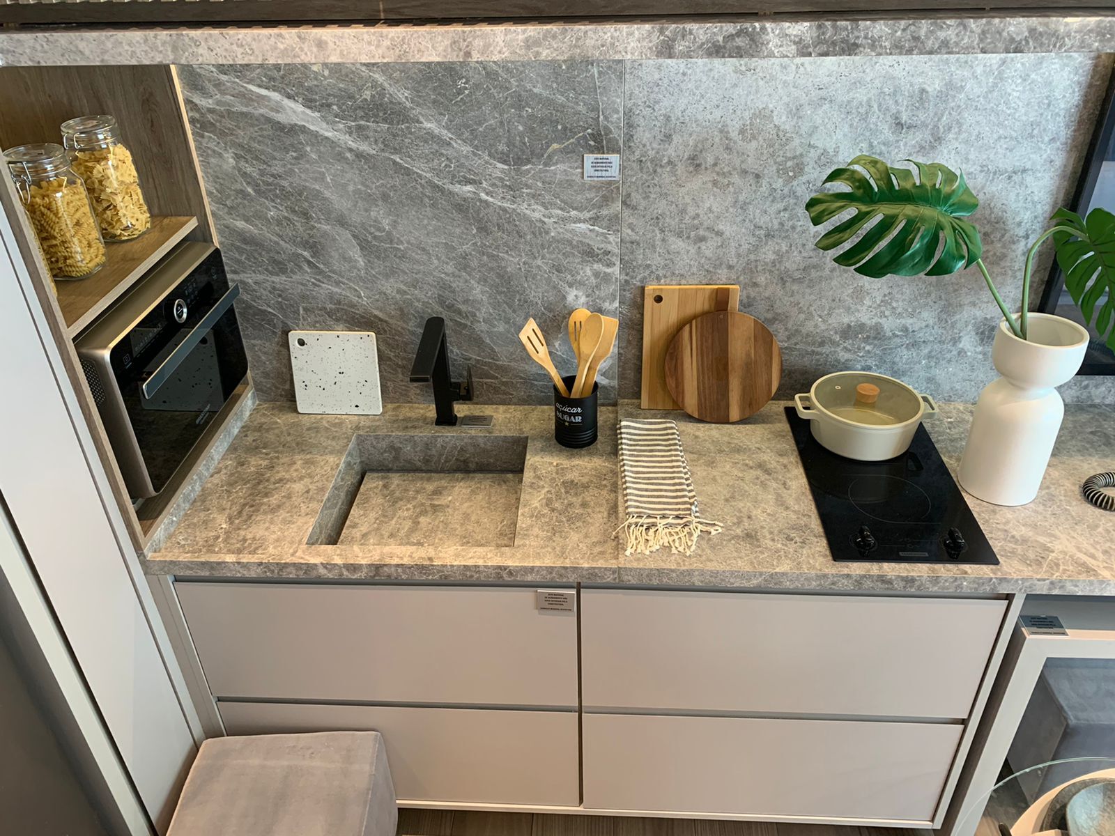 Prisma Pinheiros - NR Prisma Pinheiros - NR