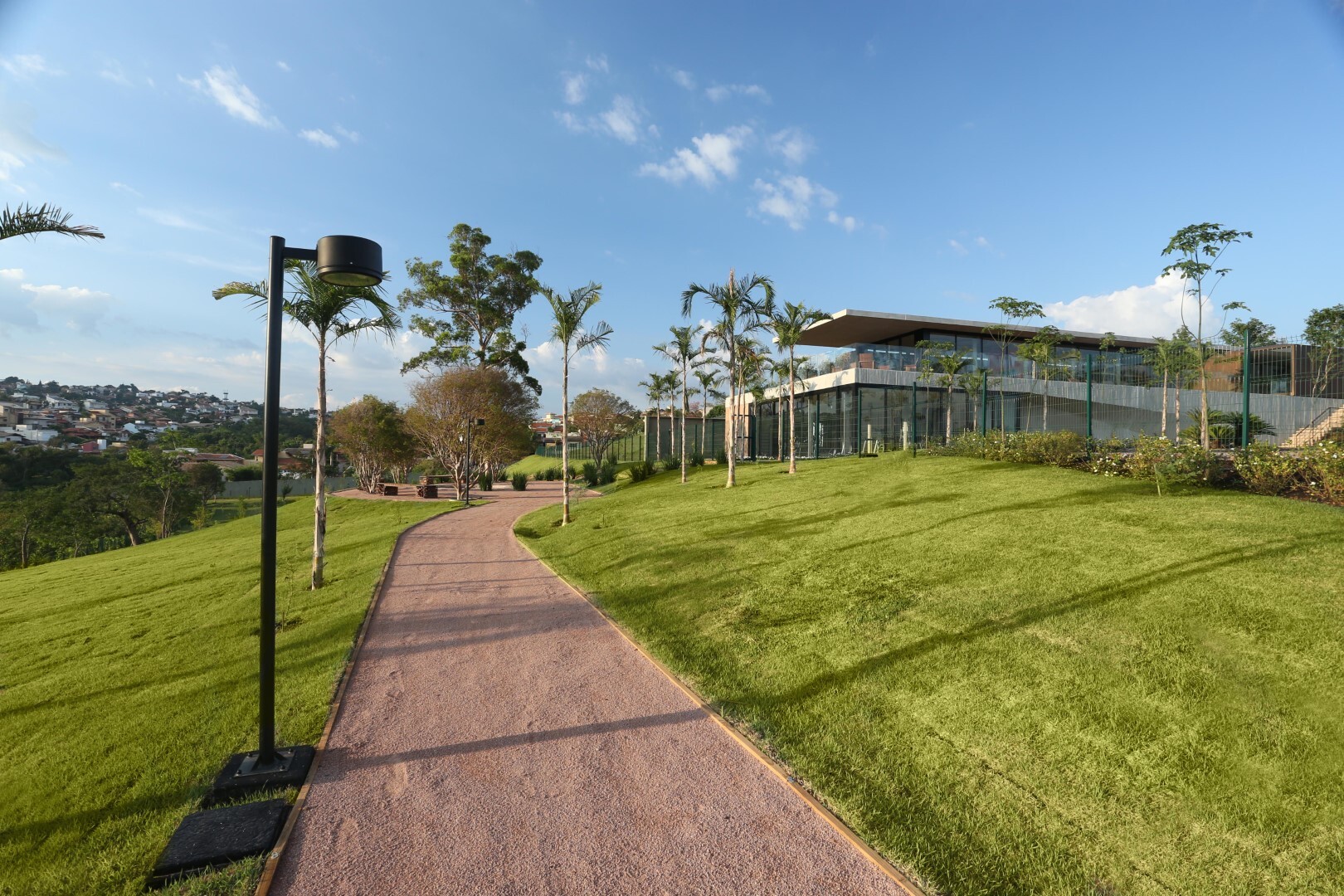 Residencial Multifamiliar de 1001m² no bairro Loteamento Residencial Pedra Alta (Sousas), em Campinas | Eu Corretor