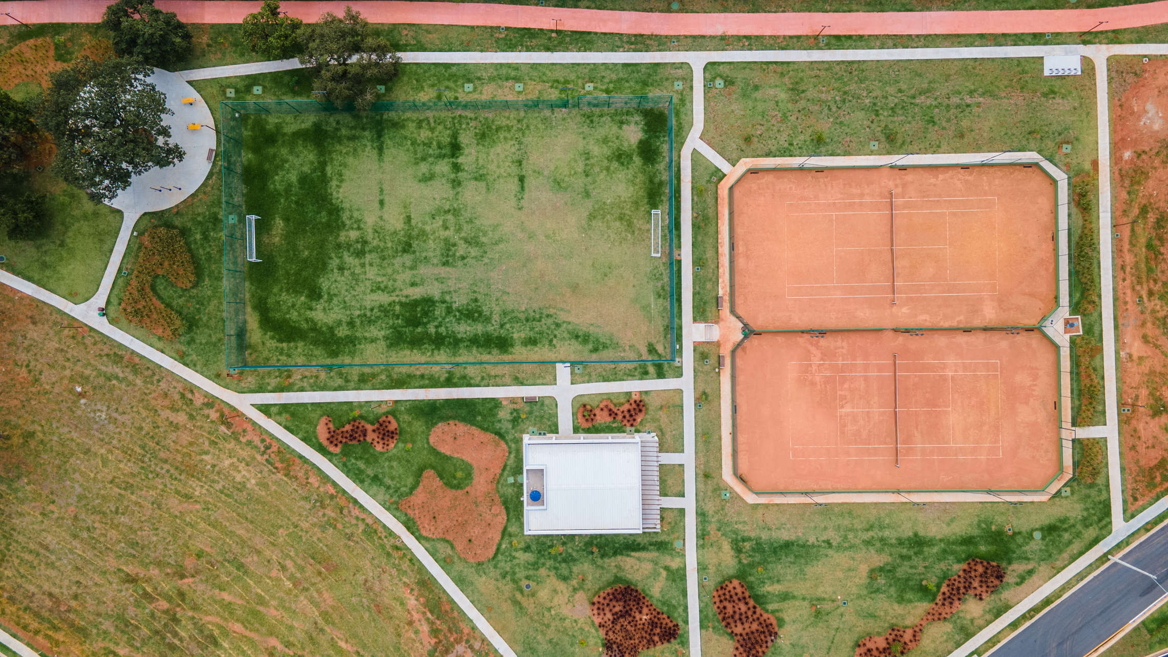 Residencial Multifamiliar de 568m² no bairro Jardim Cristal, em Aparecida de Goiânia | Eu Corretor