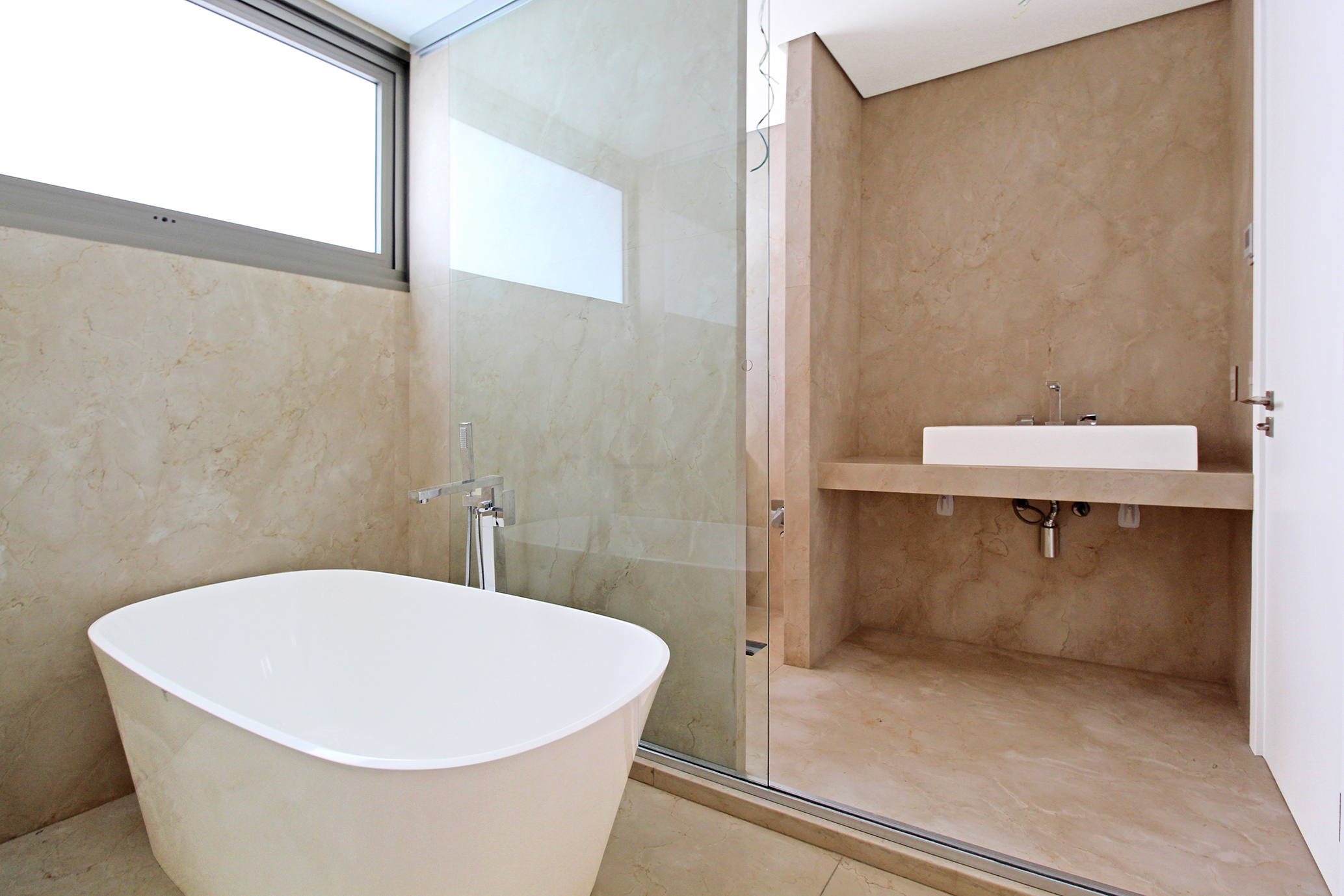 Residencial Multifamiliar de 3 quartos, 387m² no bairro Moinhos de Vento, em Porto Alegre | Eu Corretor