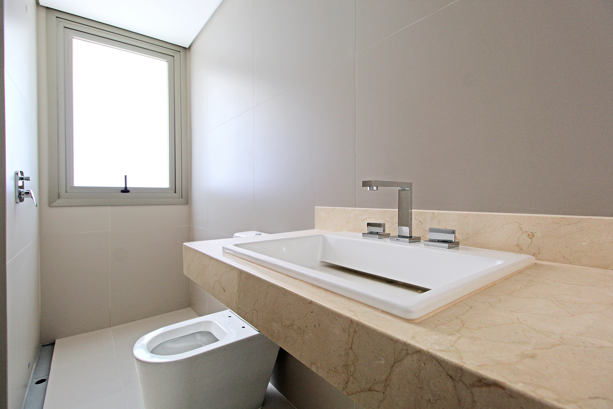 Residencial Multifamiliar de 3 quartos, 387m² no bairro Moinhos de Vento, em Porto Alegre | Eu Corretor