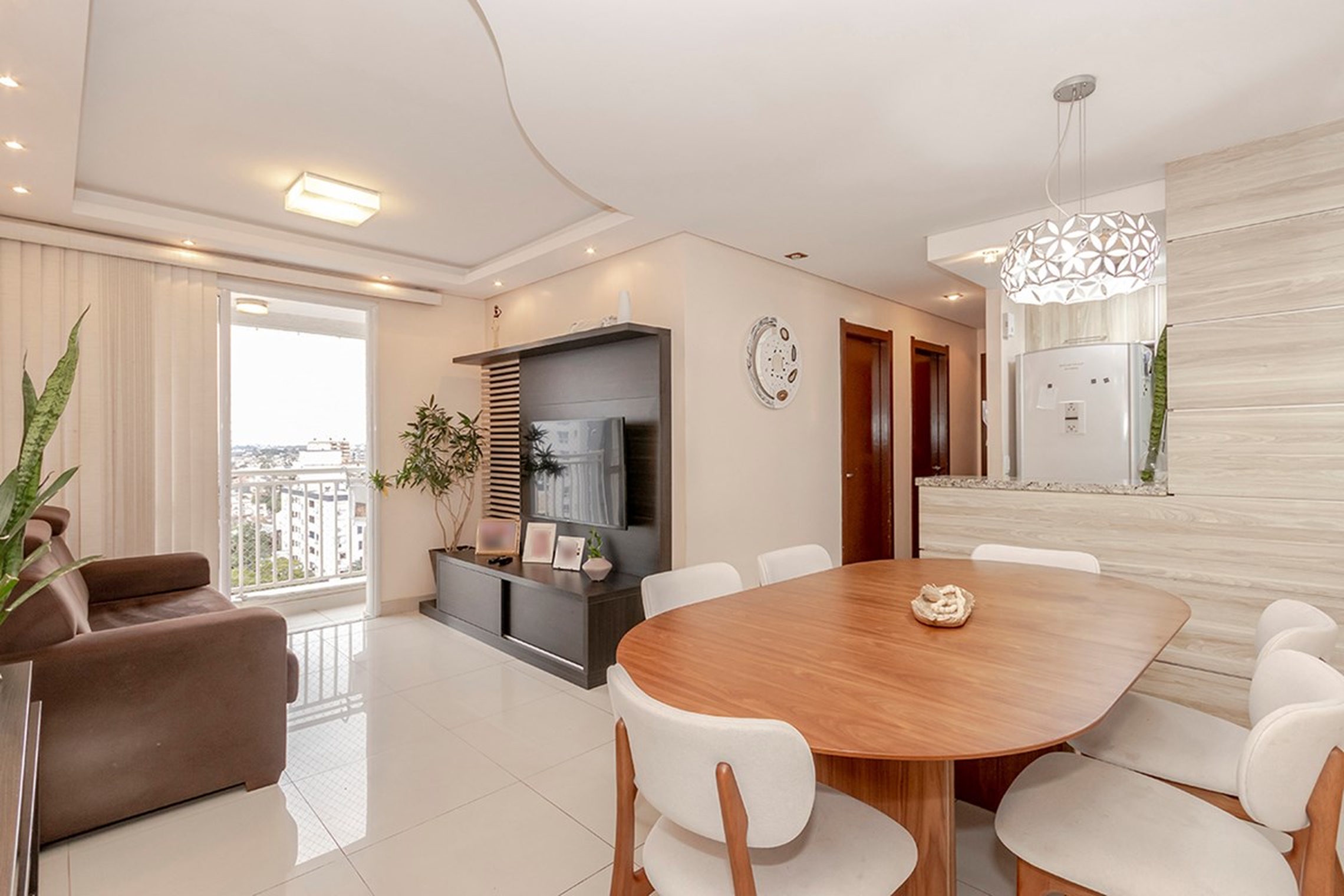 CRL 135 Apto 612541029-61 — Apartamento 3 dorm