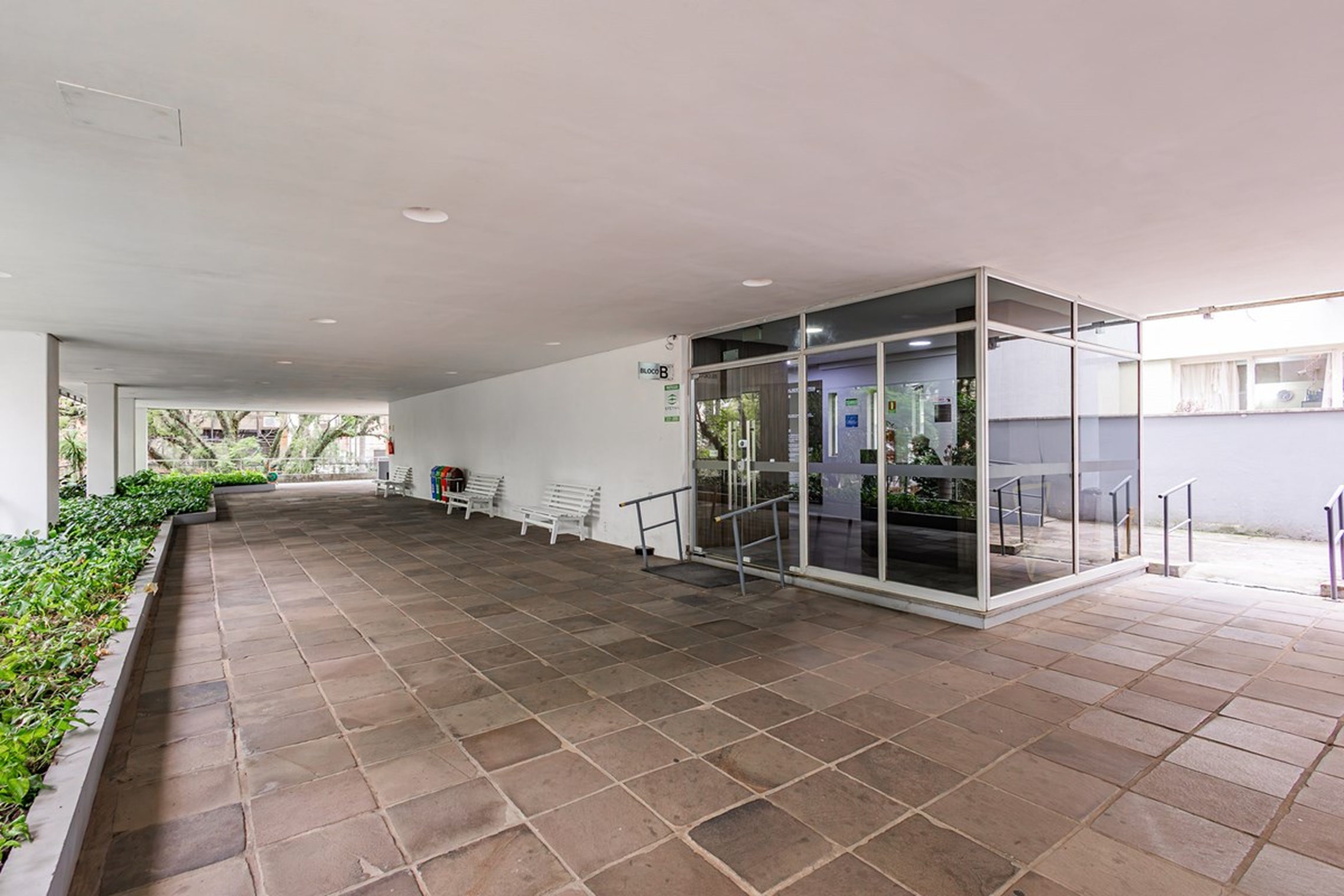 Sala, à venda, 59 m², Rio Branco - Porto Alegre — foto 2