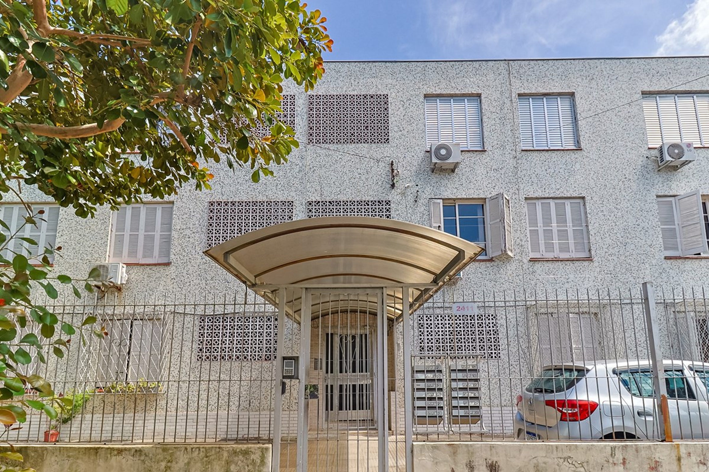 RBSM 2411 Apto 612511074-156 — Apartamento 1 dorm