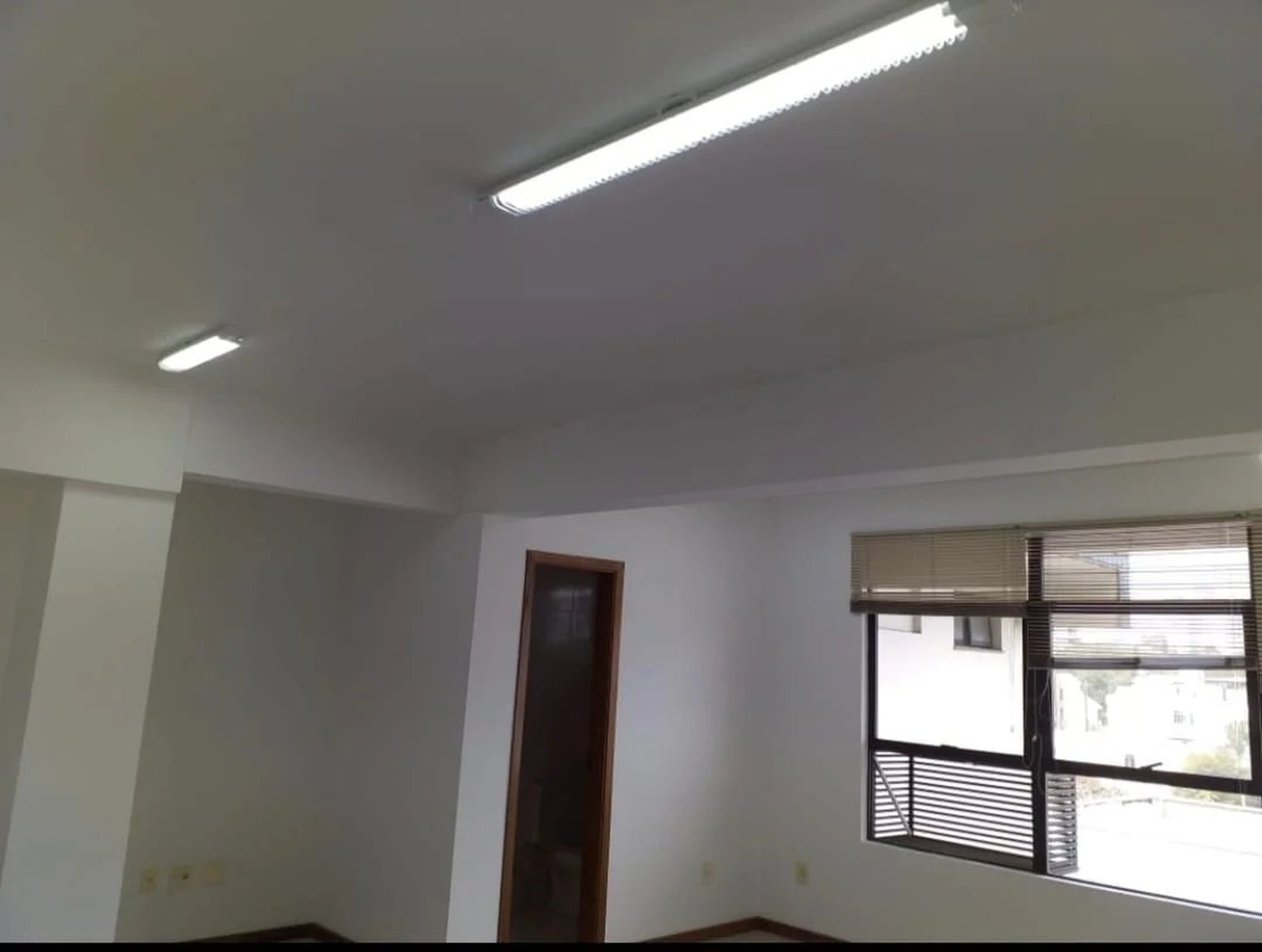 Sala no PDAJ 89 Sala 419, à venda, 45 m², Passo da Areia - Porto Alegre — foto 2