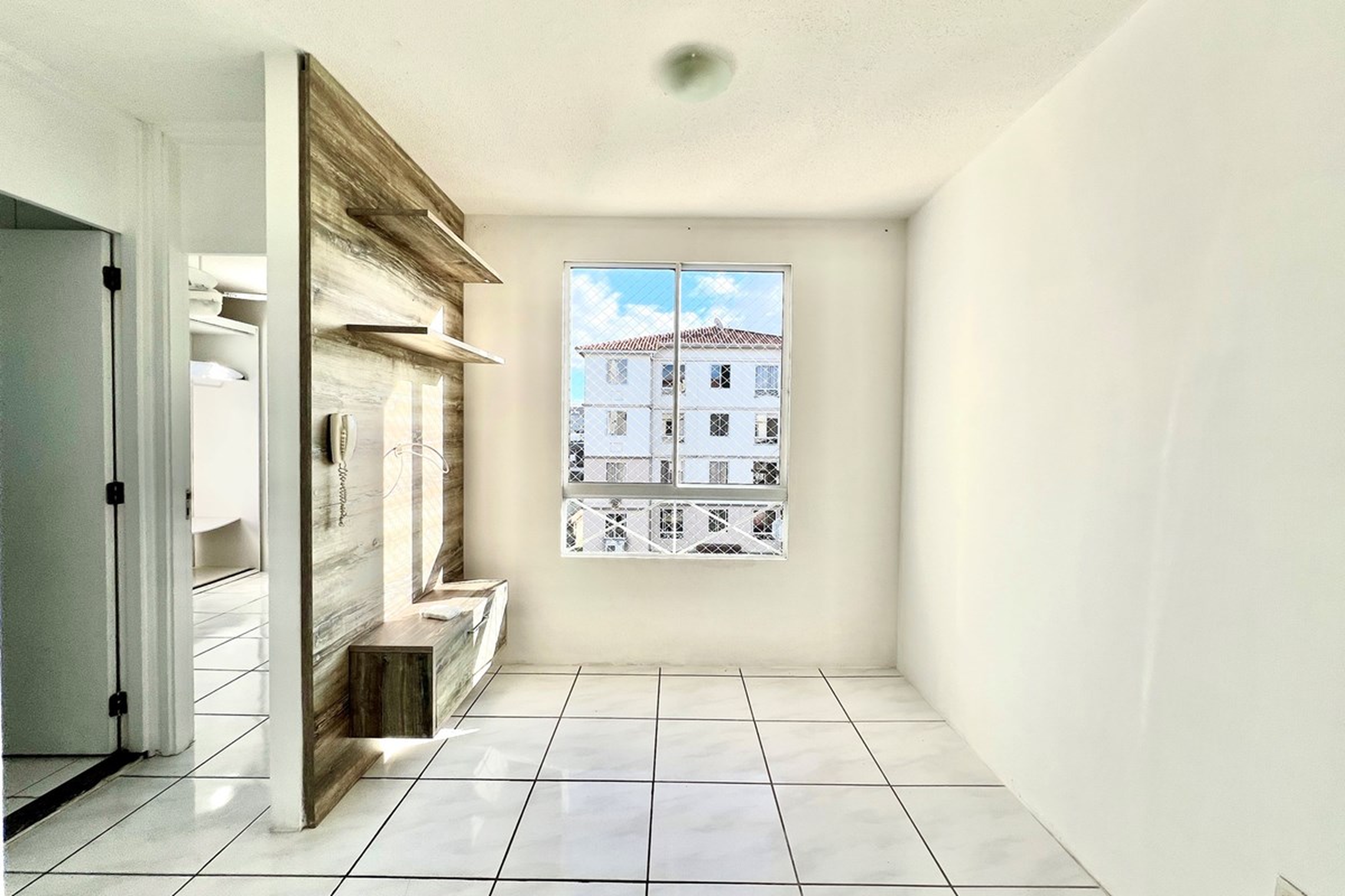 FDJB 1852 Apto 610241030-86 — Apartamento 2 dorm