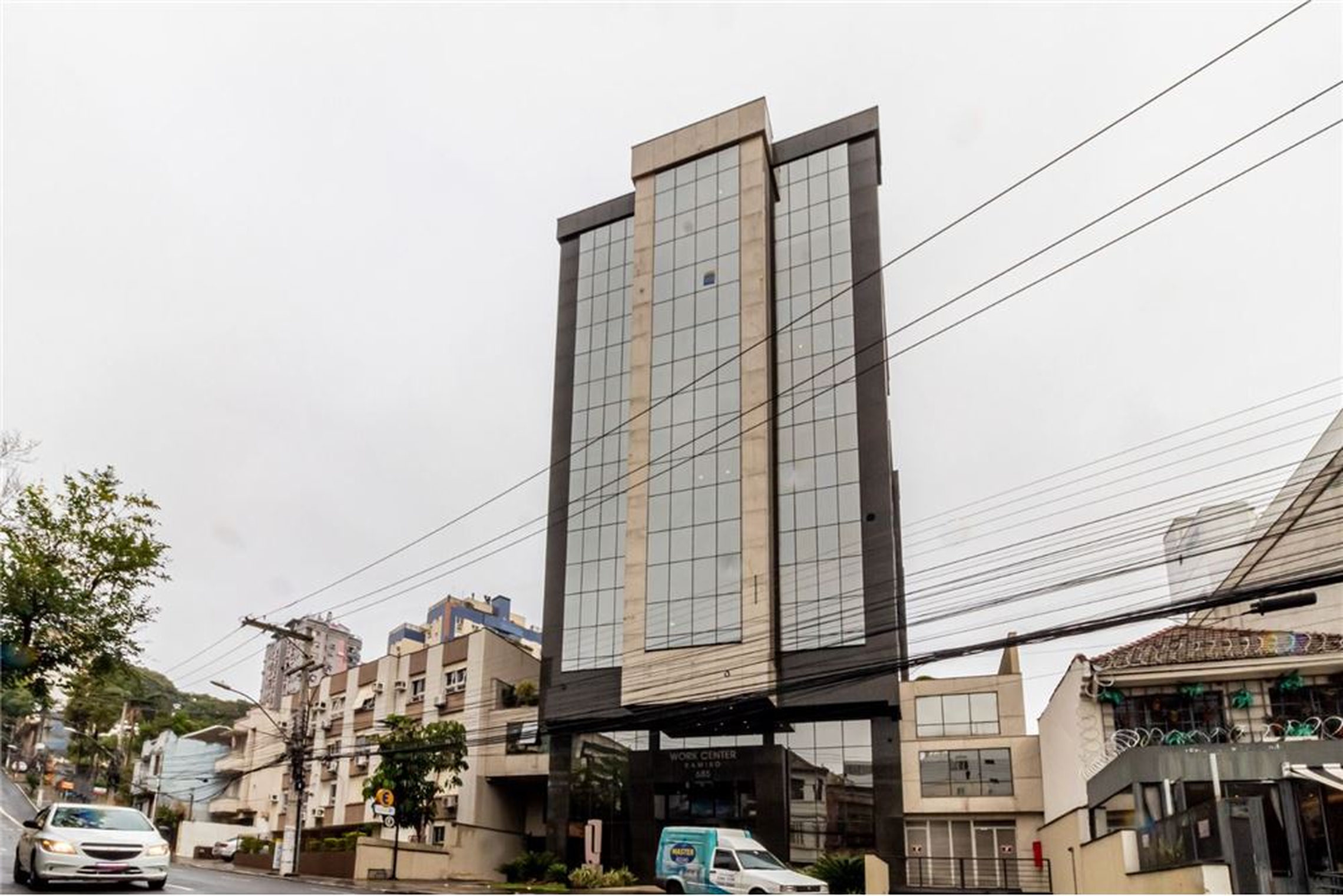 FRB 685 Sala 101 — Floresta, Porto Alegre — foto 2