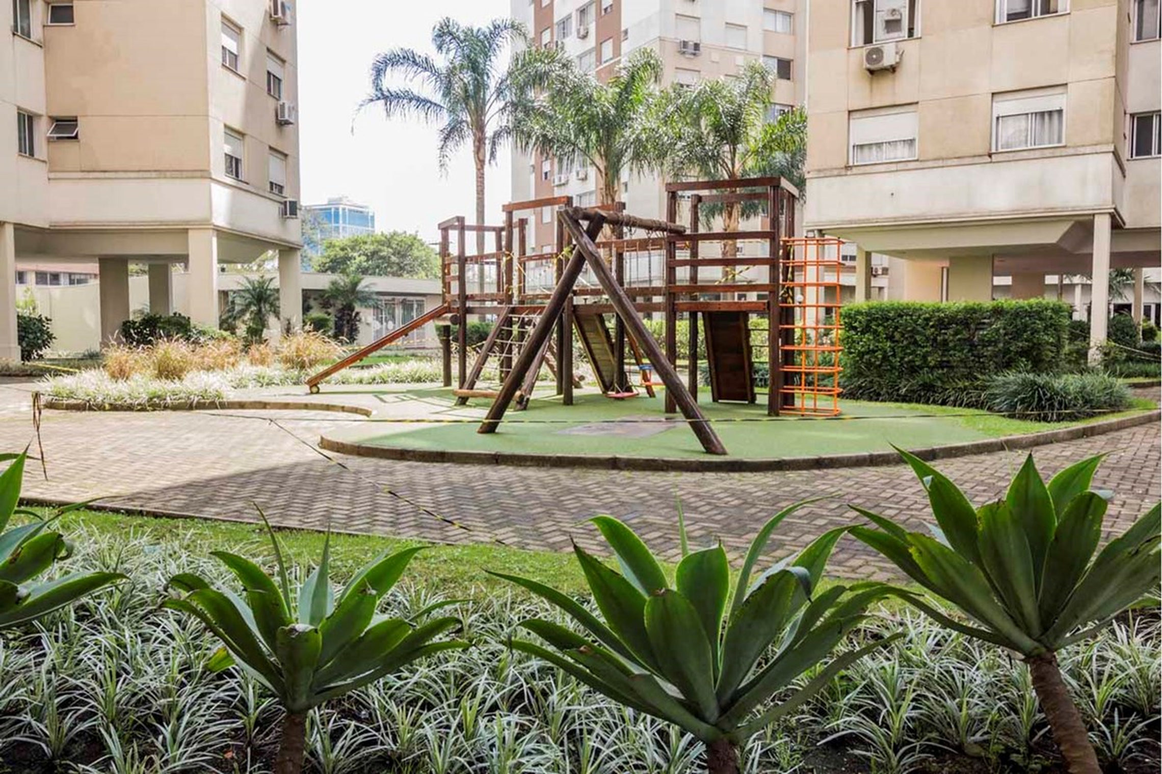 Apartamento no VIDCJGPDL 240 Apto 612511054-72, 3 quartos, à venda, 69 m², Vila Ipiranga - Porto Alegre — foto 4