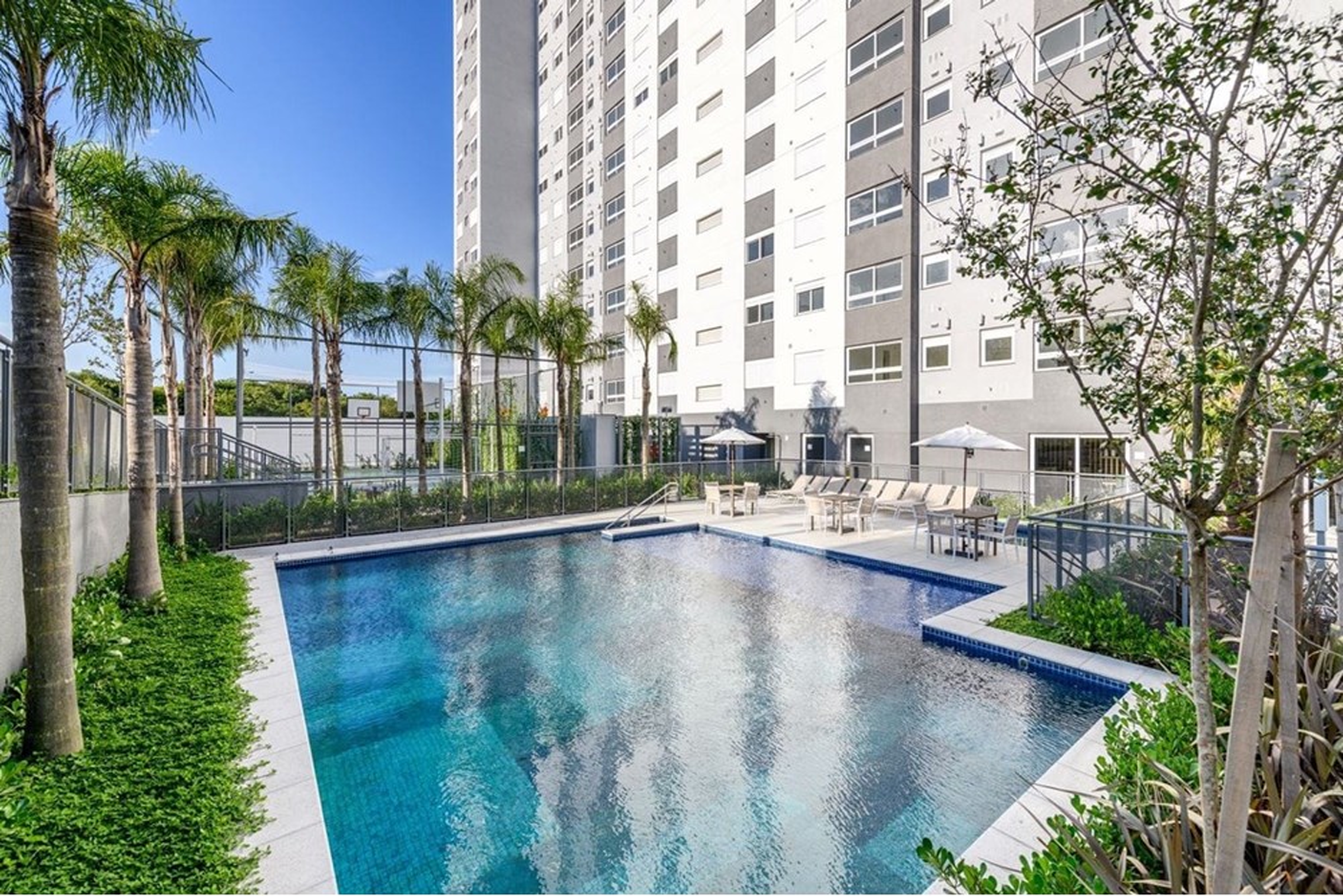 JLG 520 Apto 612521086-48 — Apartamento 2 dorm