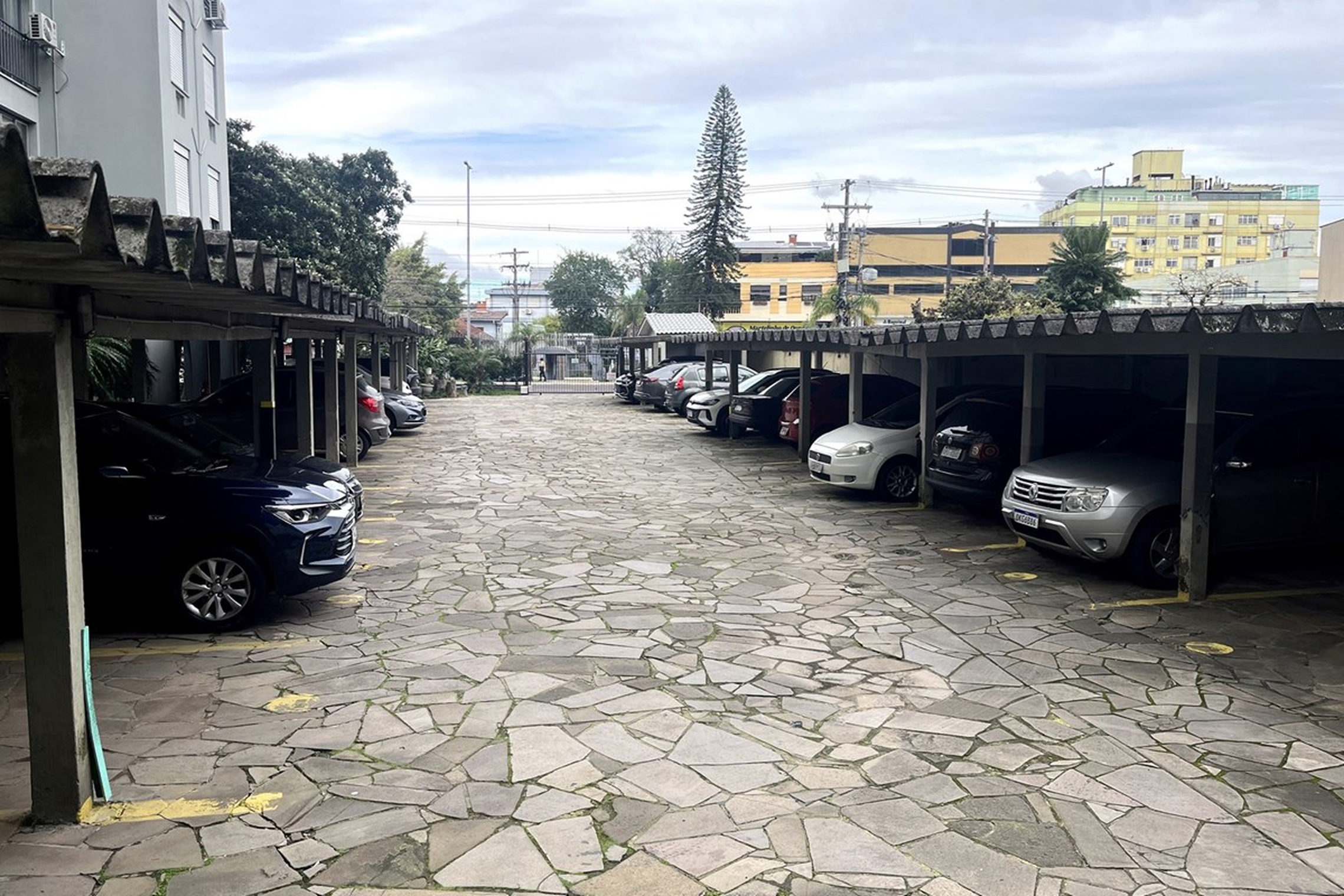 CC 1326 Apto 610441024-42