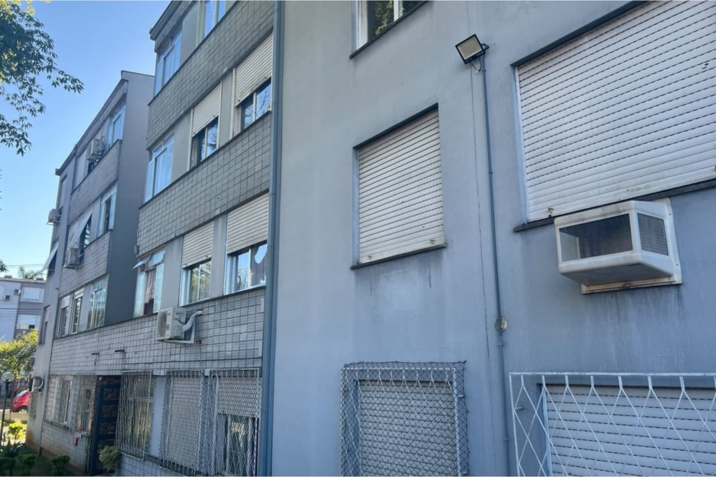 CCM 1600 Apto 612541046-7 — Apartamento 2 dorm