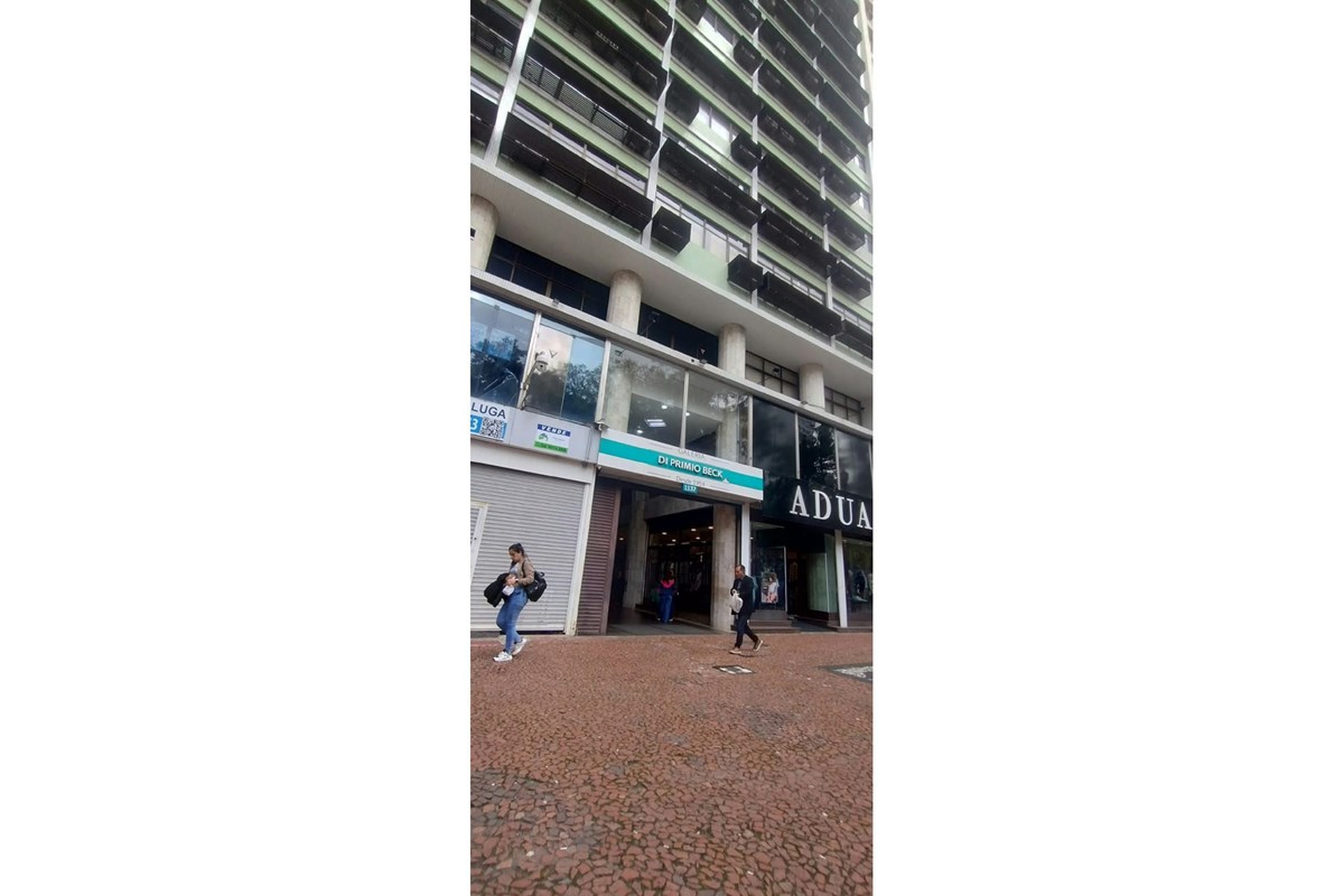 CHDA 1137 Sala 610101038-12 — Centro Histórico, Porto Alegre — foto 1