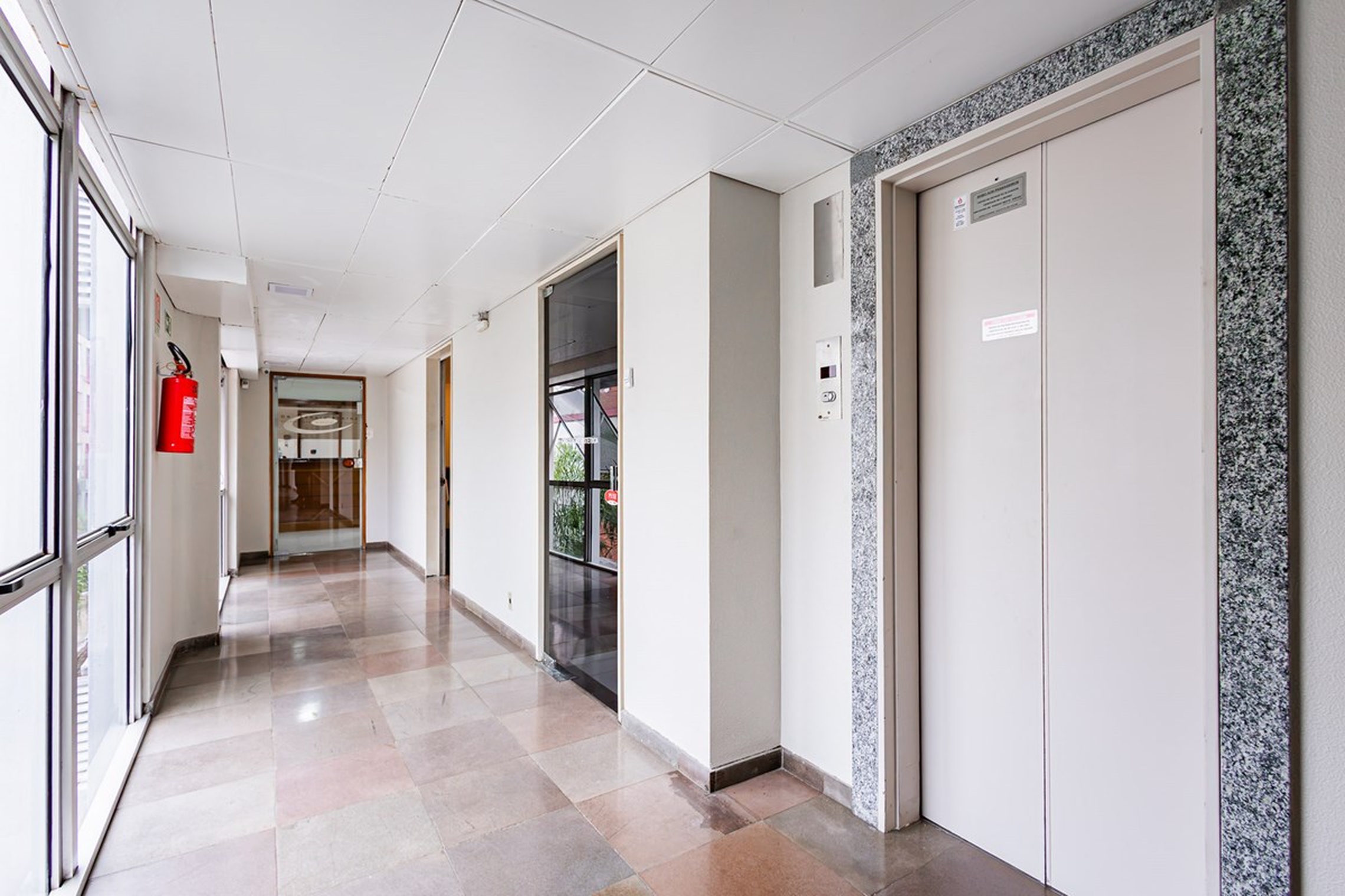 Sala, à venda, 59 m², Rio Branco - Porto Alegre — foto 4