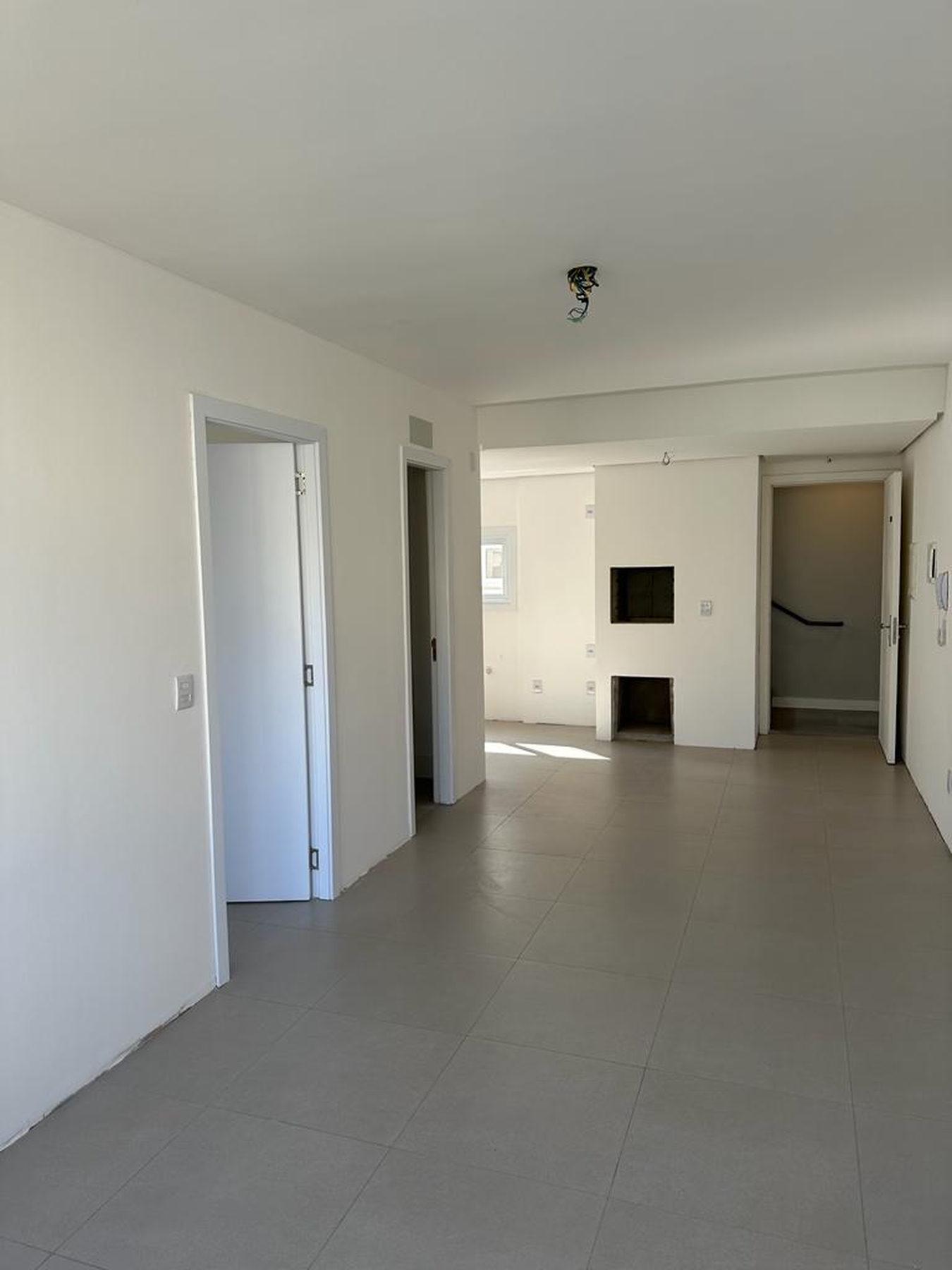 Sala estar - com piso porcelanato