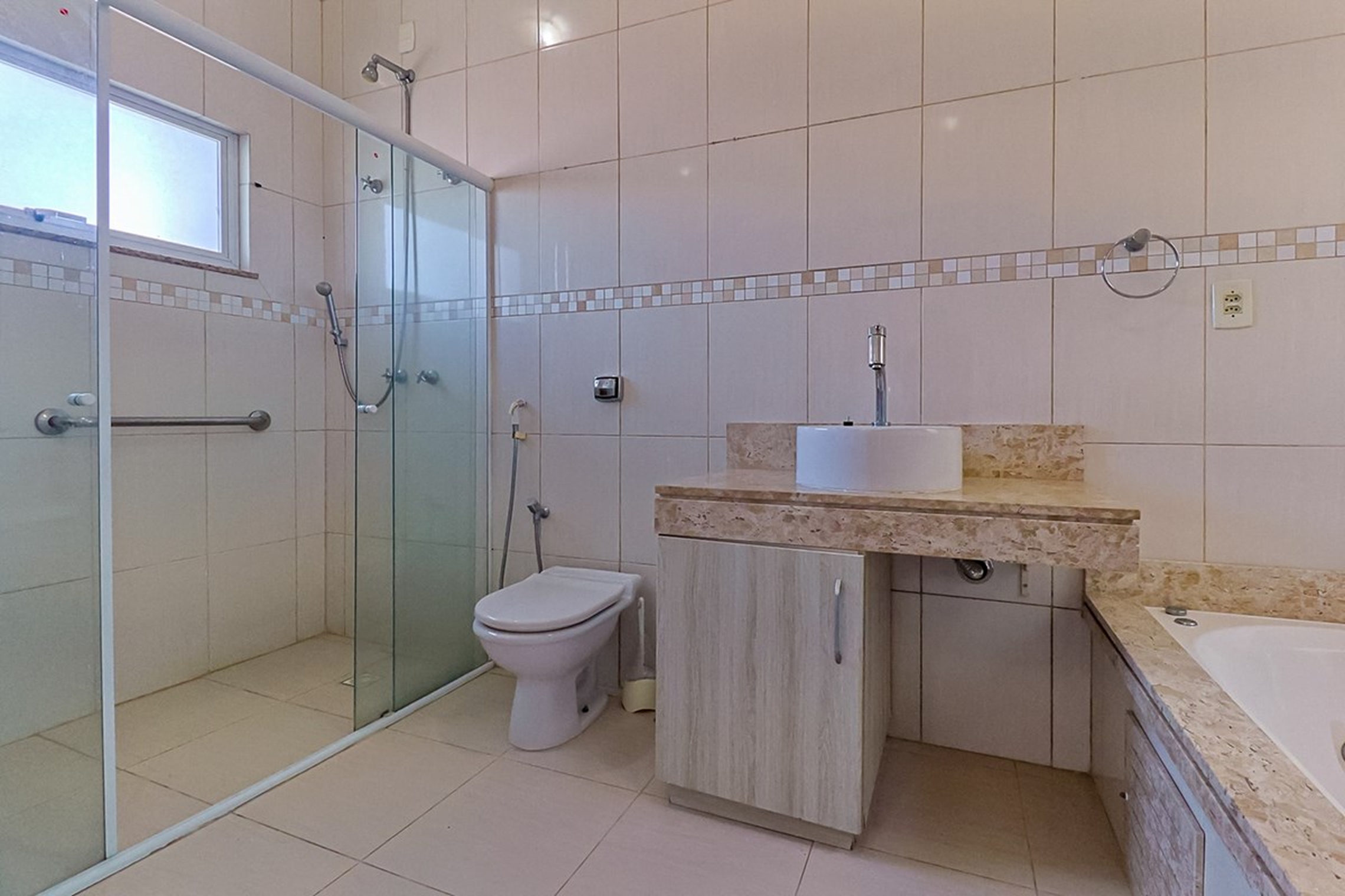 HC 397 Casa 610191042-239