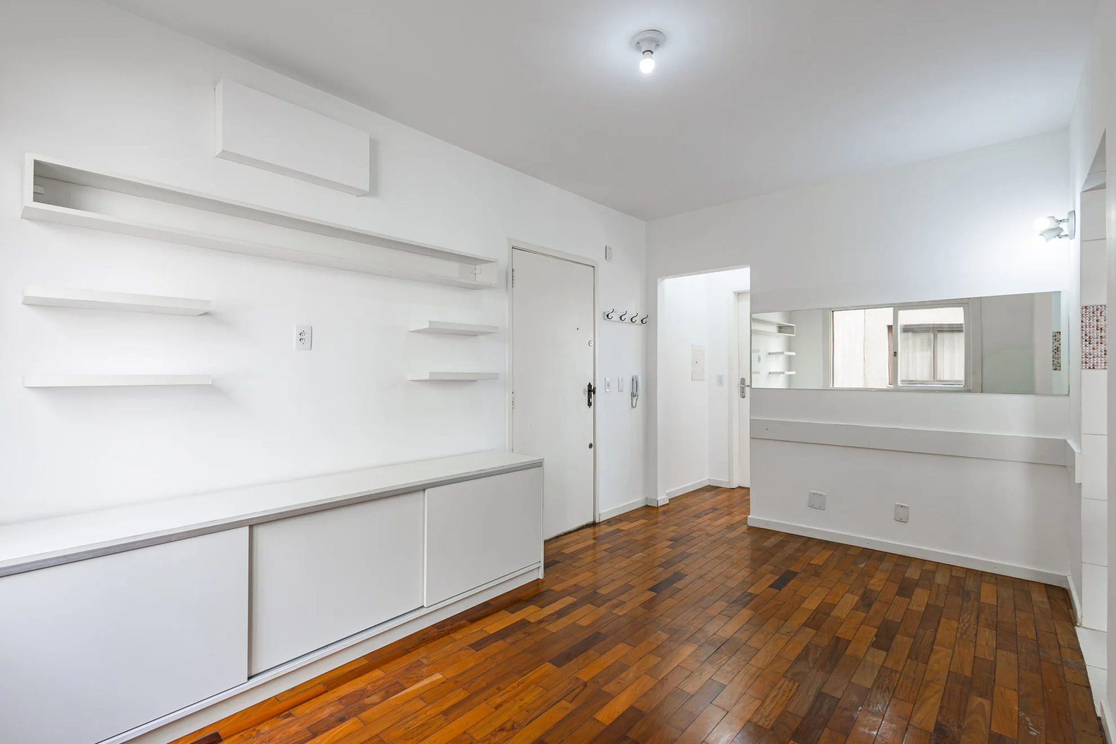 BJPA 4037 Apto 377 — Apartamento 1 dorm