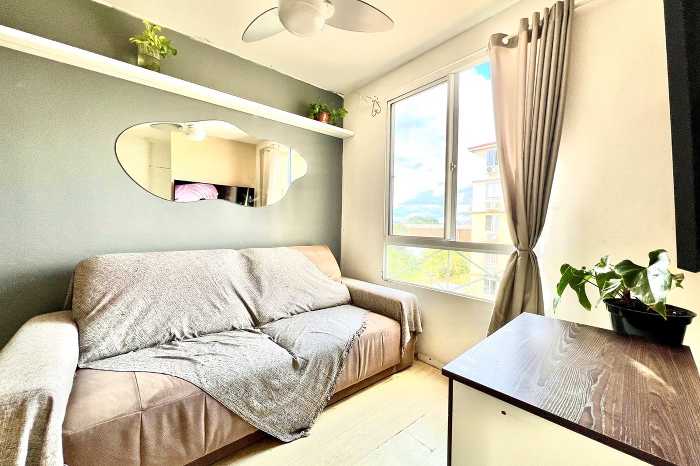 FDJB 1852 Apto 610241030-85 — Apartamento 2 dorm