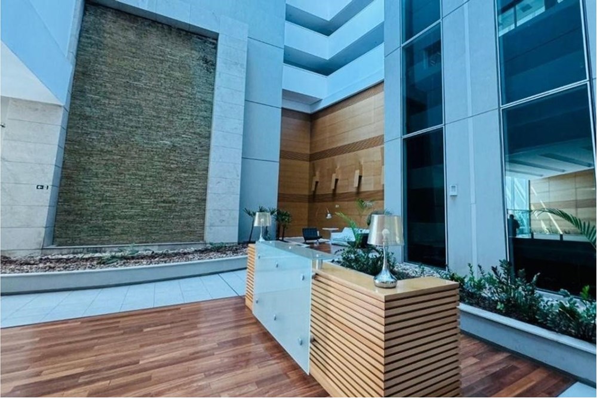 Apartamento, 2 quartos, à venda, 72 m², Três Figueiras - Porto Alegre — foto 2