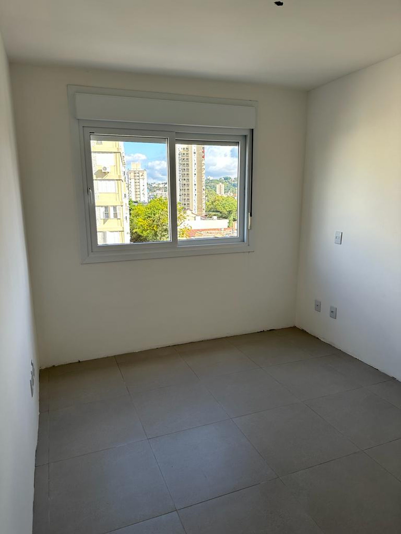 Dormitório - com piso porcelanato