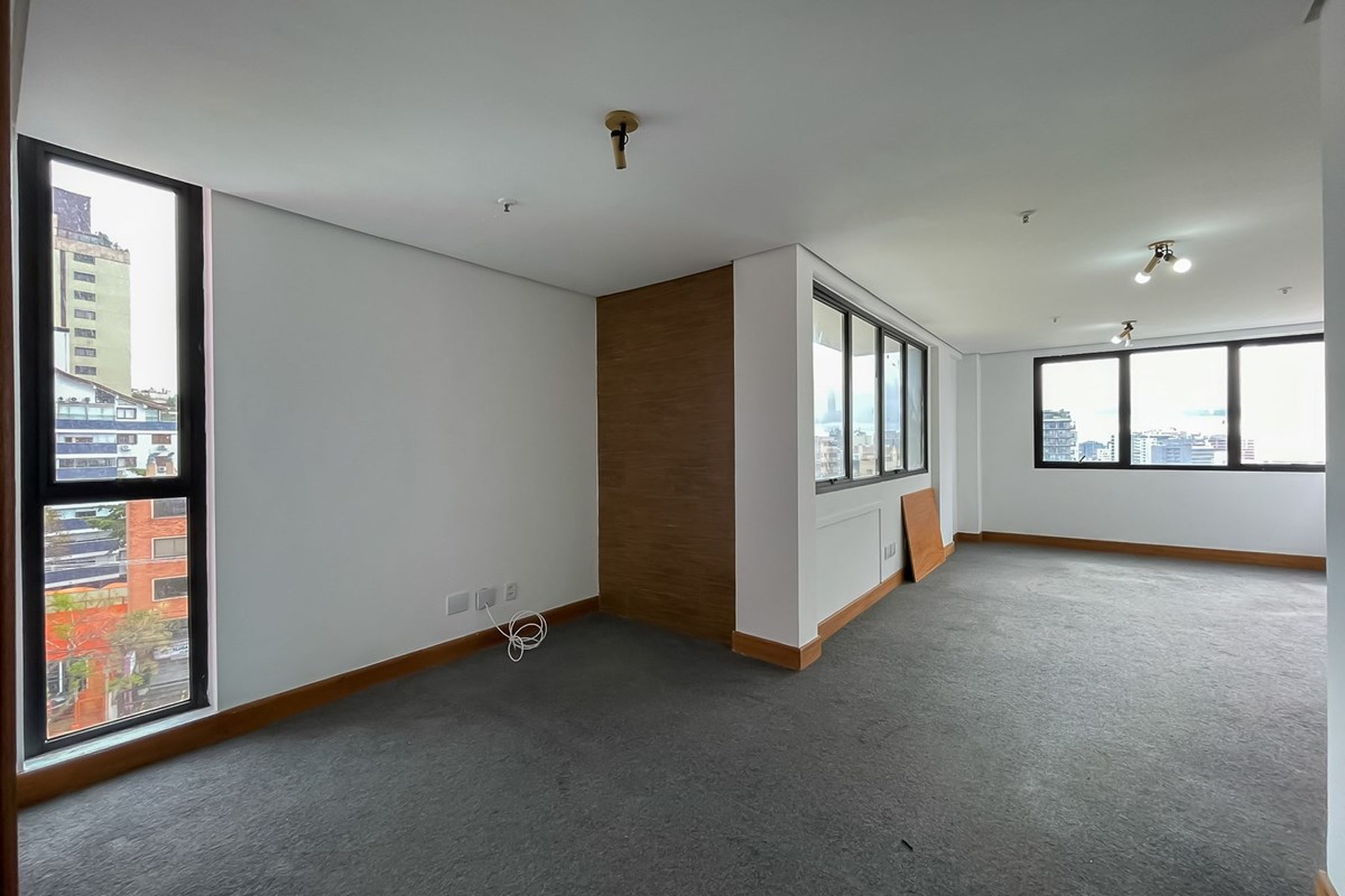 PCG 1610 Sala 612491063-9 — Sala