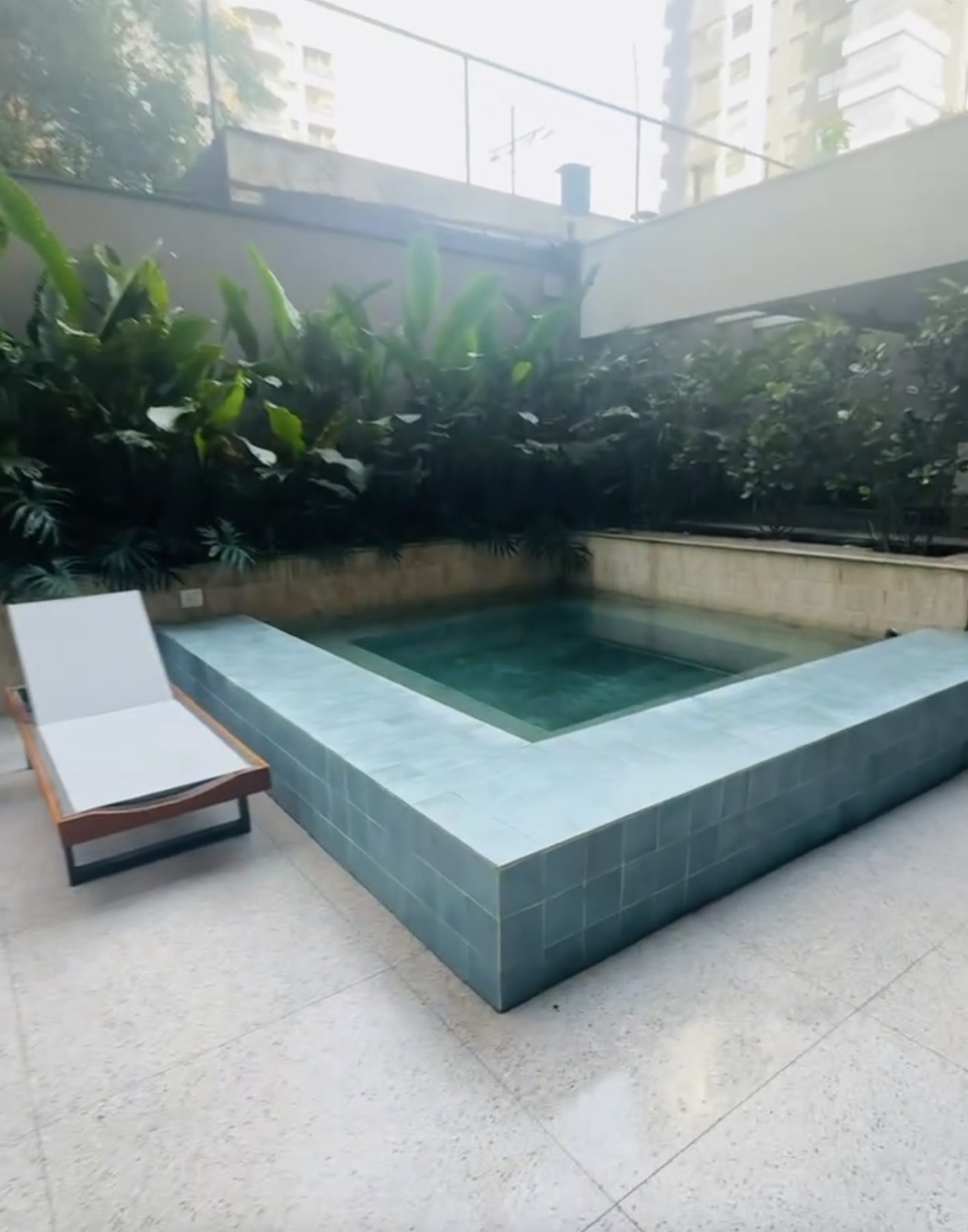 Piscina NR Piscina NR
