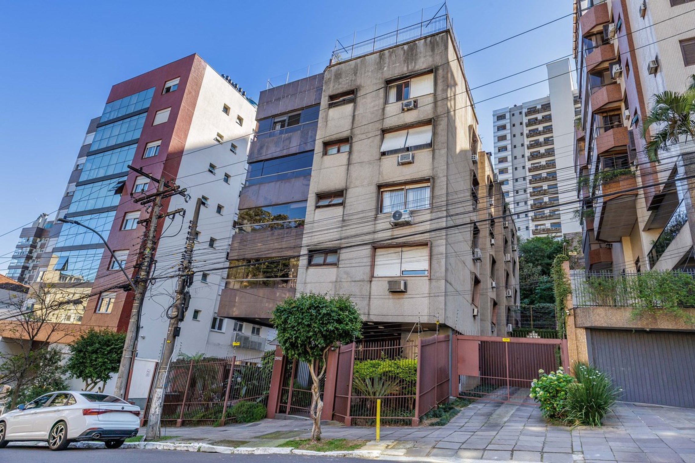 RBVDF 2992 Apto 610371009-223 — Apartamento 3 dorm