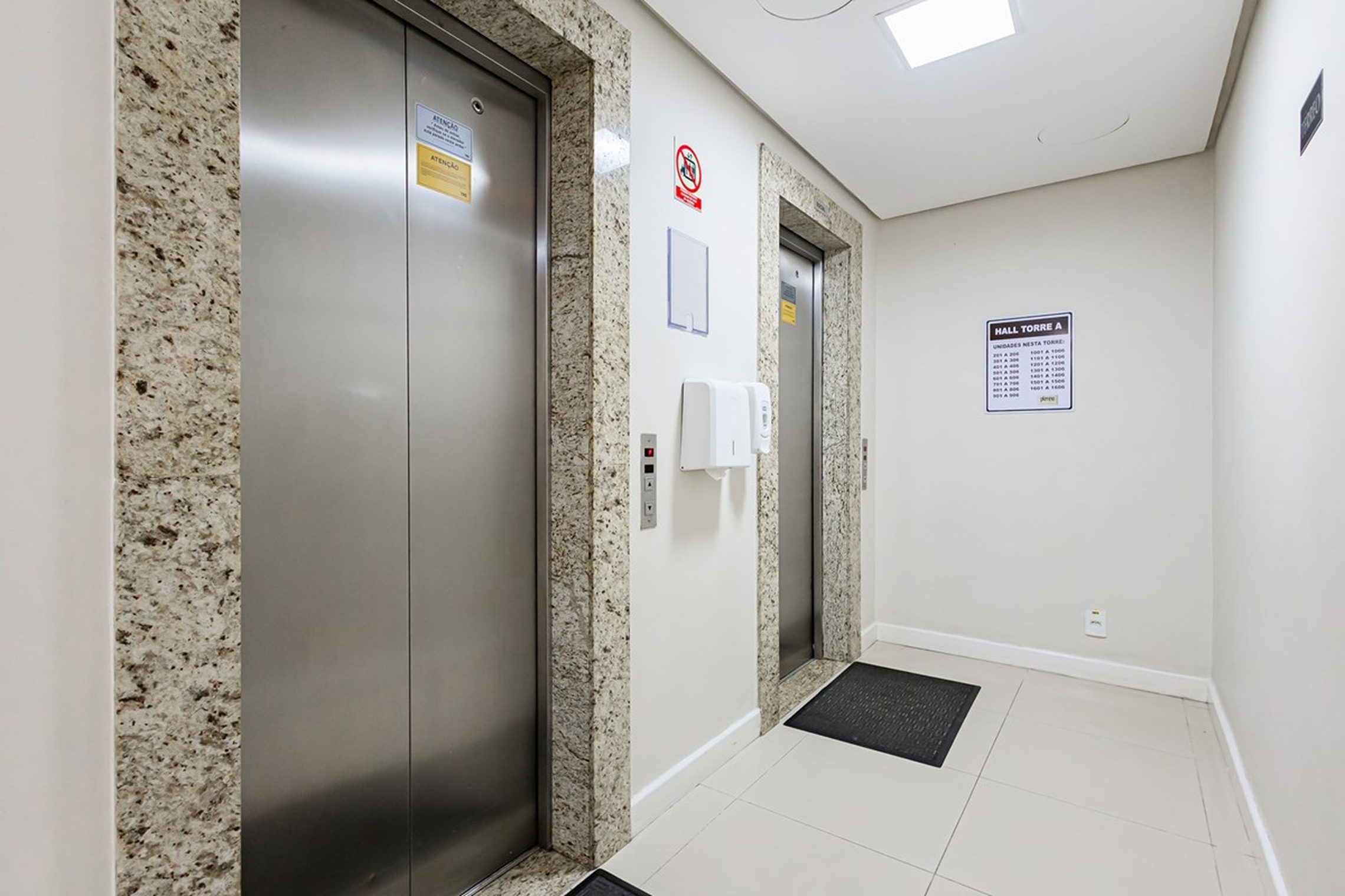 Apartamento, 3 quartos, à venda, 74 m², Passo da Areia - Porto Alegre — foto 3