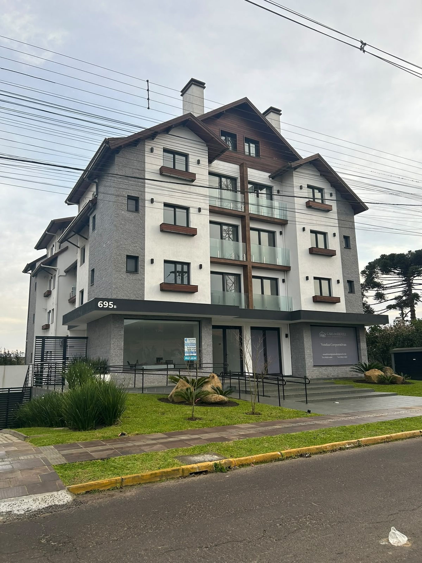 011 fachada