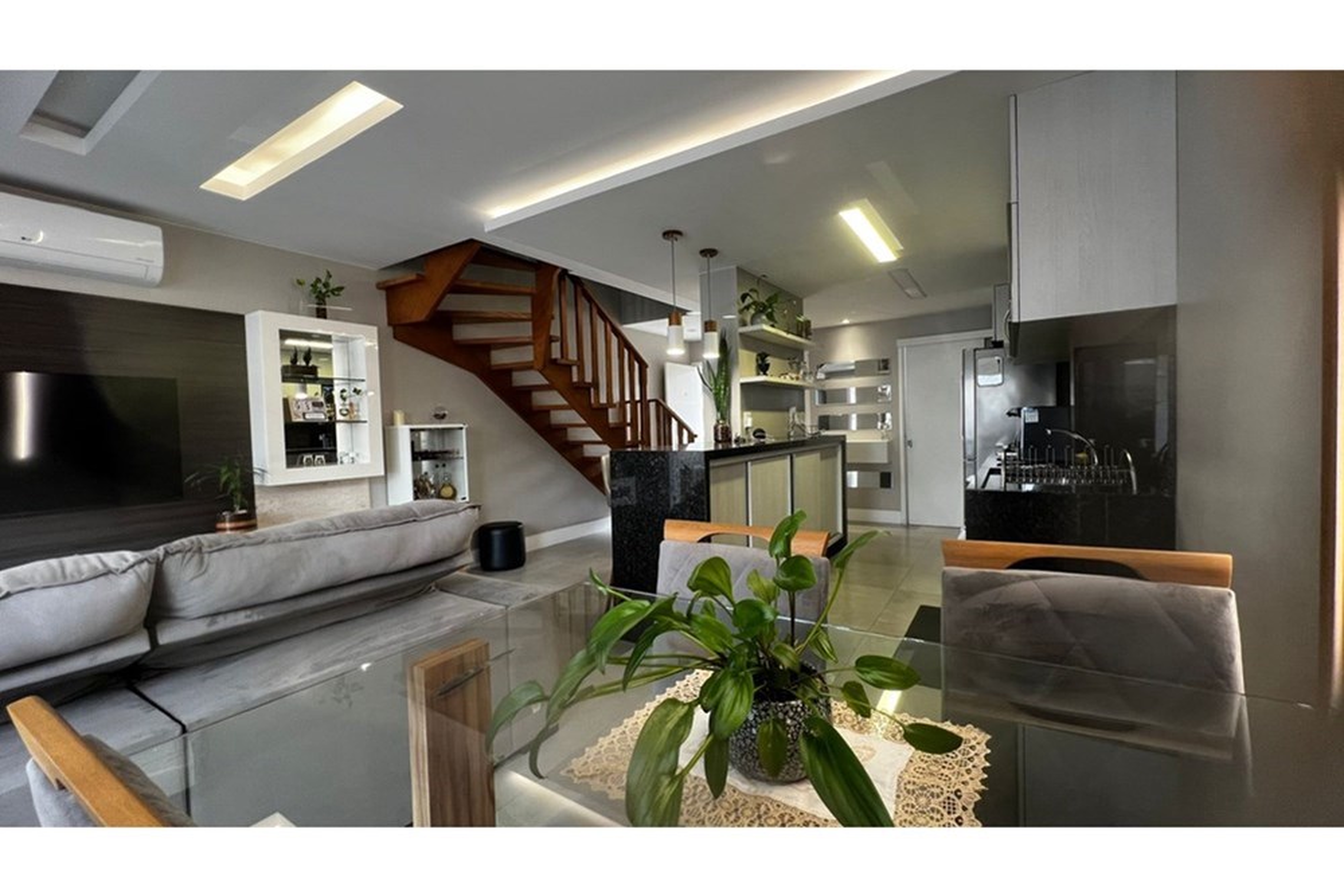 LDPJEF 300 Casa 612541001-260 - REMAX Street Exclusividades — foto 4